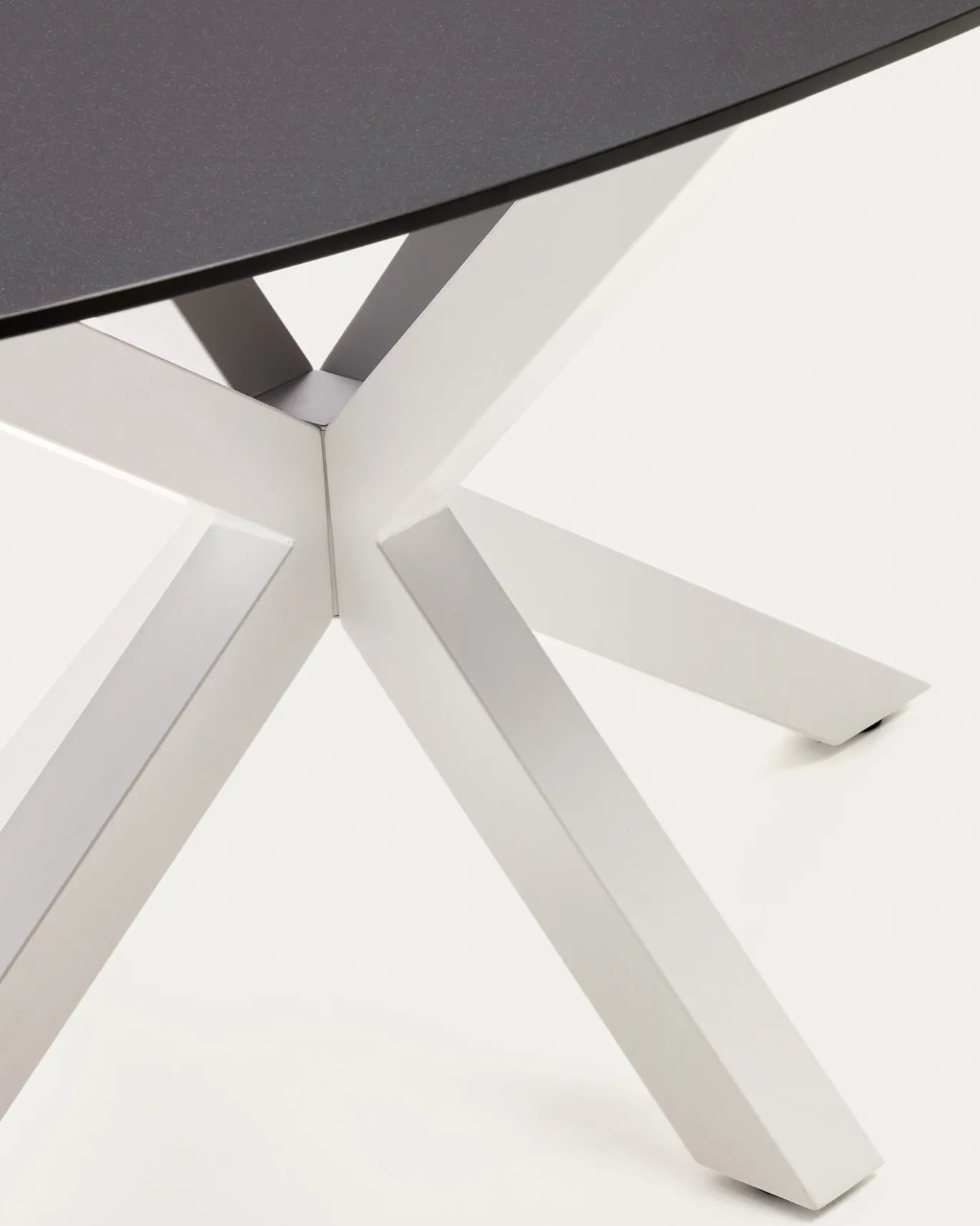 Kave Home Ovale Tafel Argo Matzwart Glas Wit Ø200x100cm