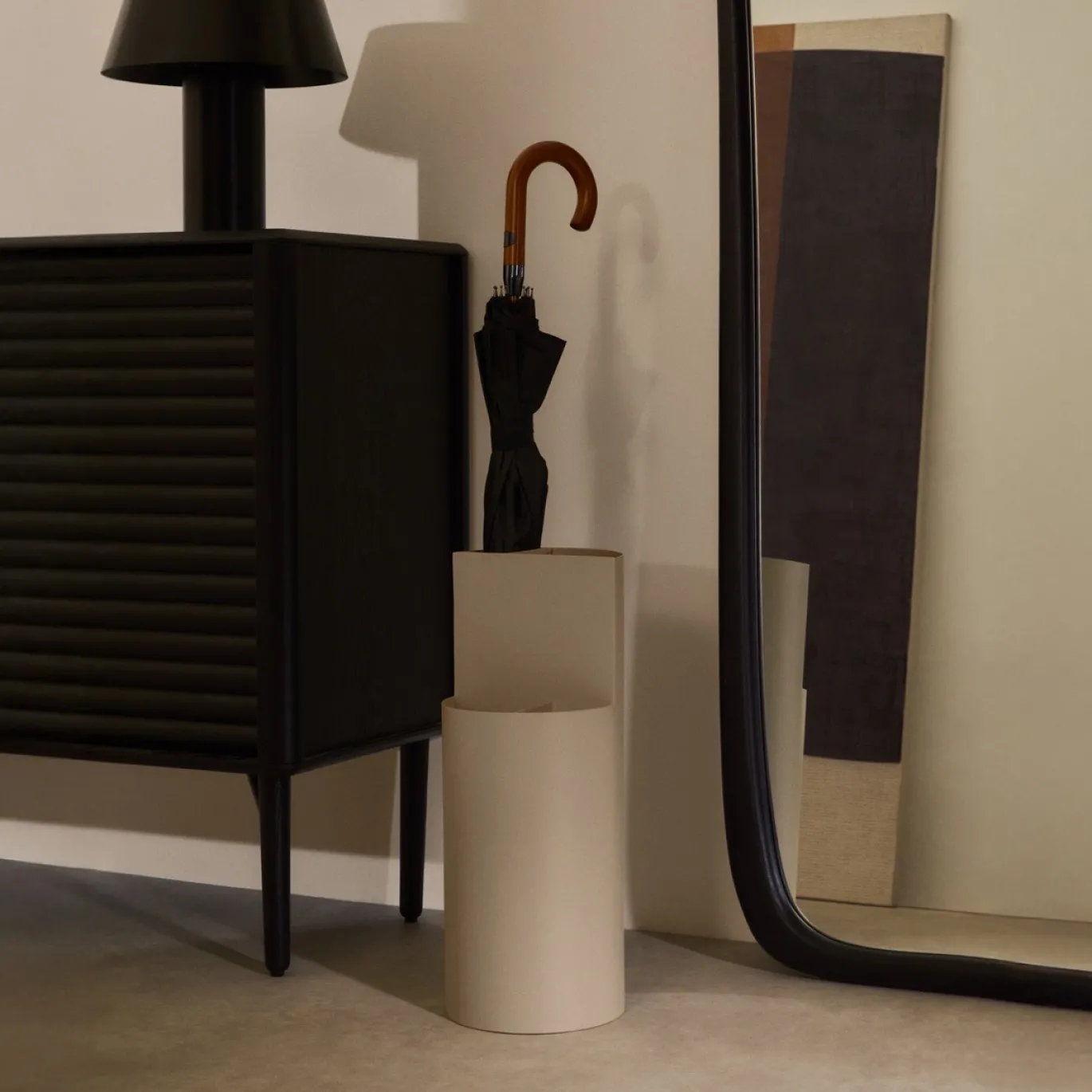Kave Home Paraplubak Atin Beige Metaal