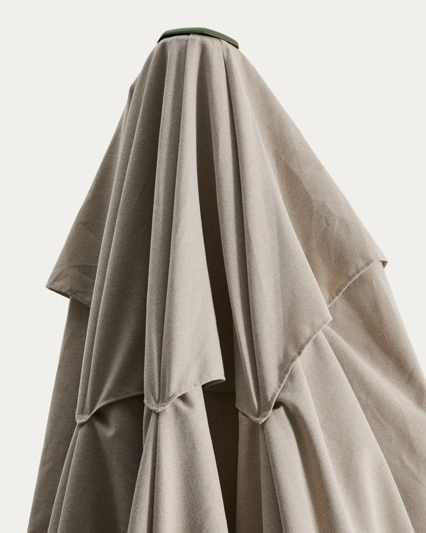 Kave Home Parasol Noli Excentrisch Aluminium Groen Beige 300x420cm