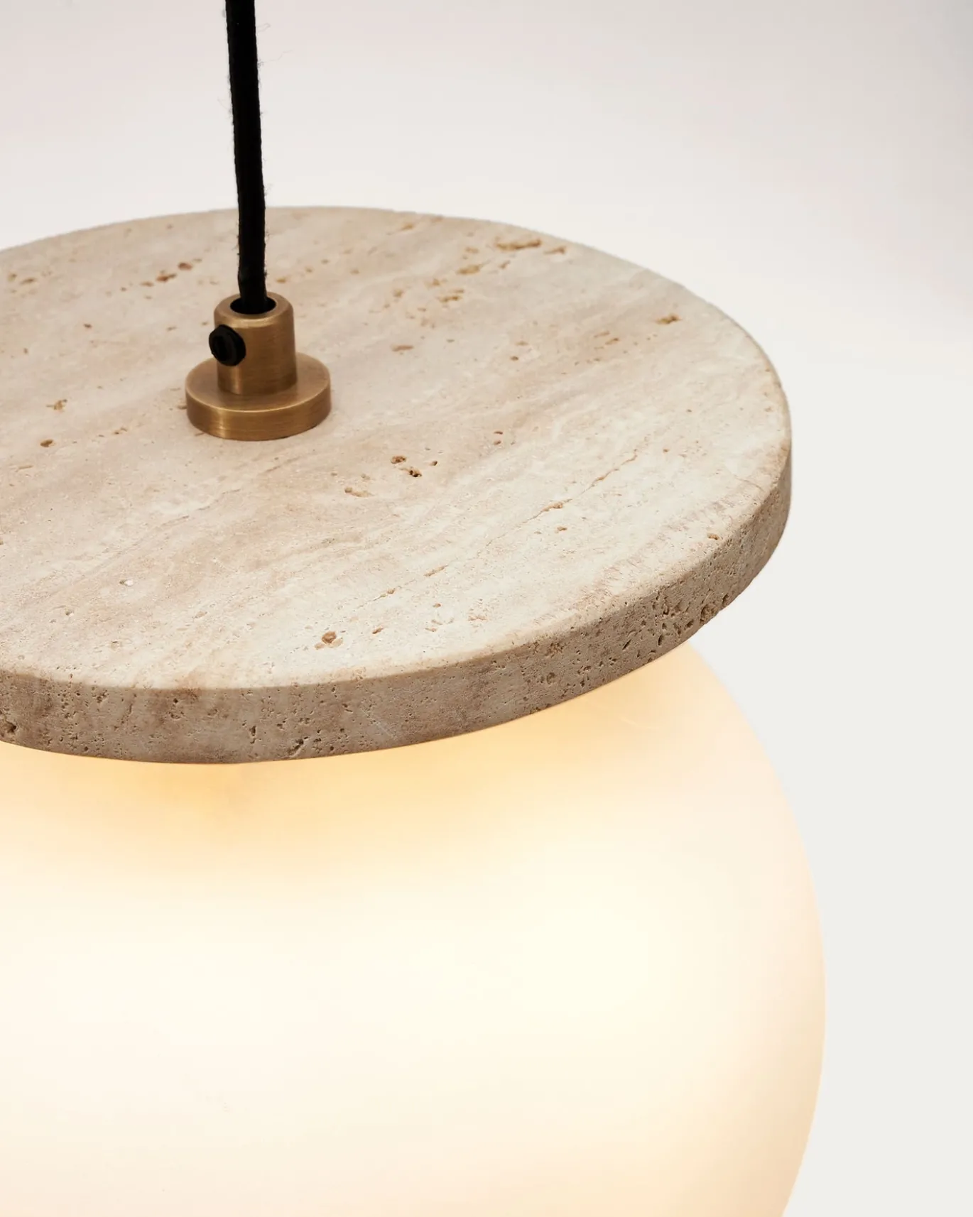 Kave Home Plafondlamp Malachi Glas en Travertijnsteen
