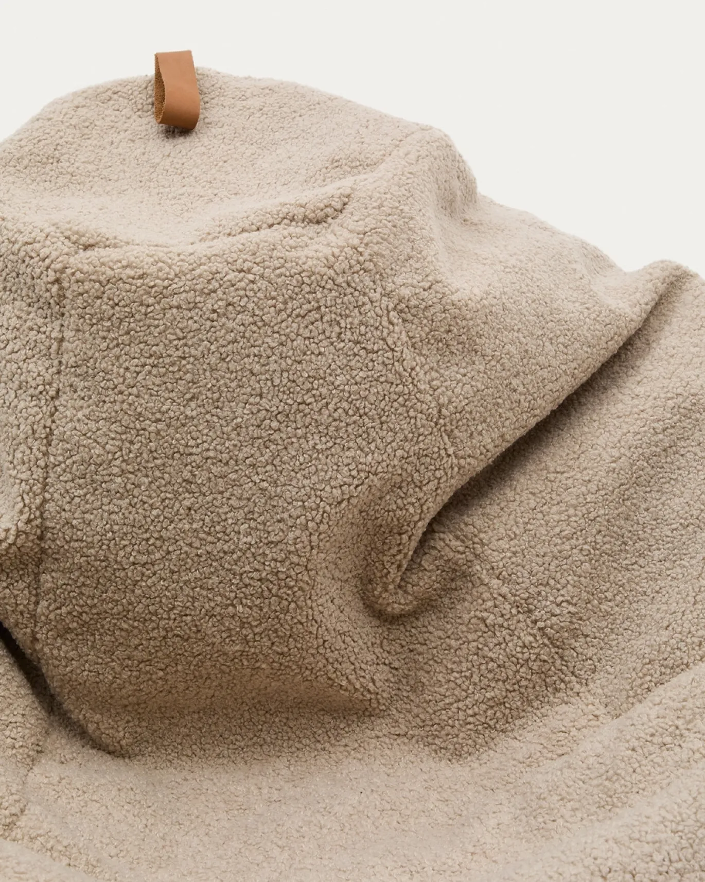 Kave Home Poef Vicka Beige Bouclé Ø70cm