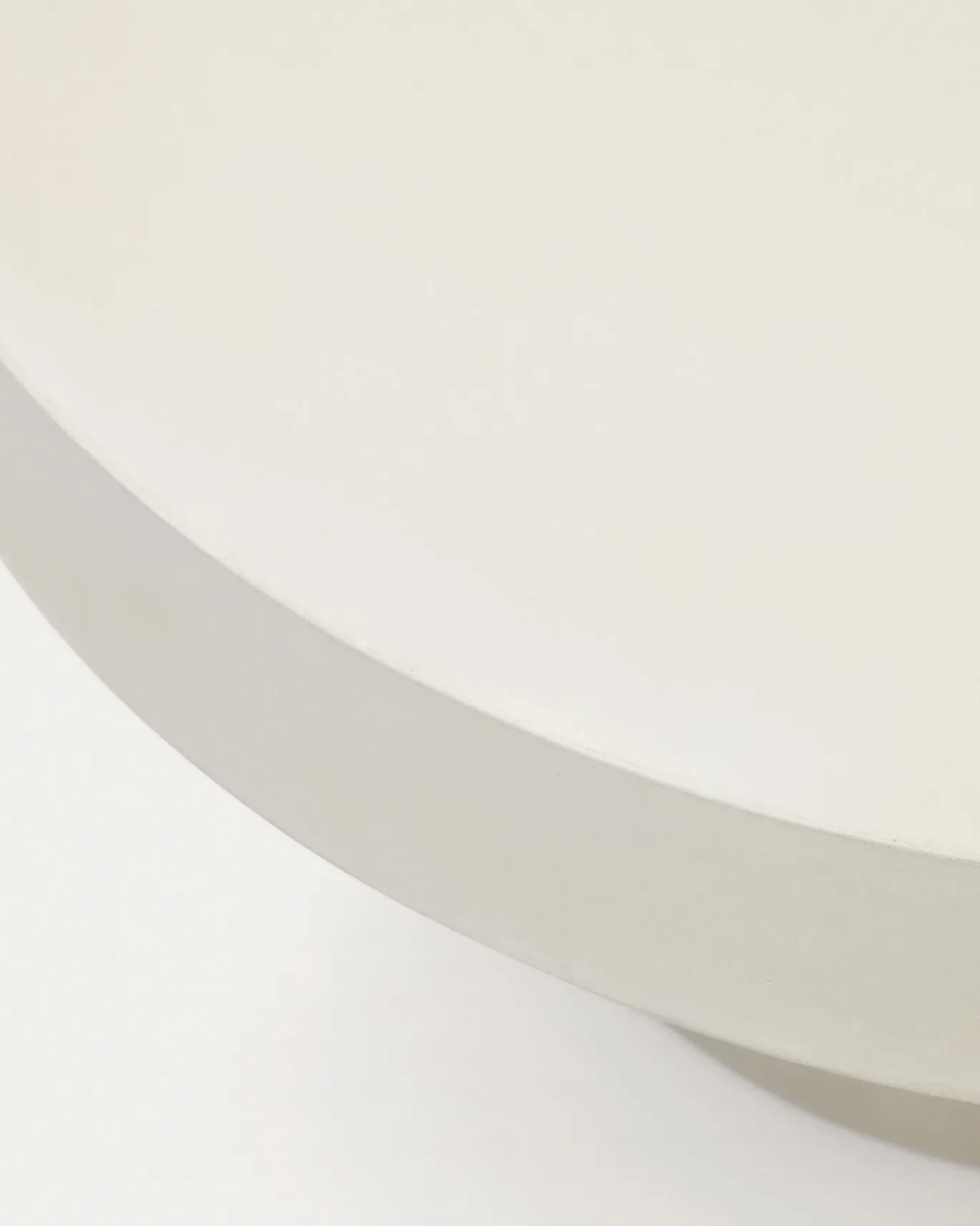 Kave Home Ronde Salontafel Aiguablava Wit Cement Ø90cm