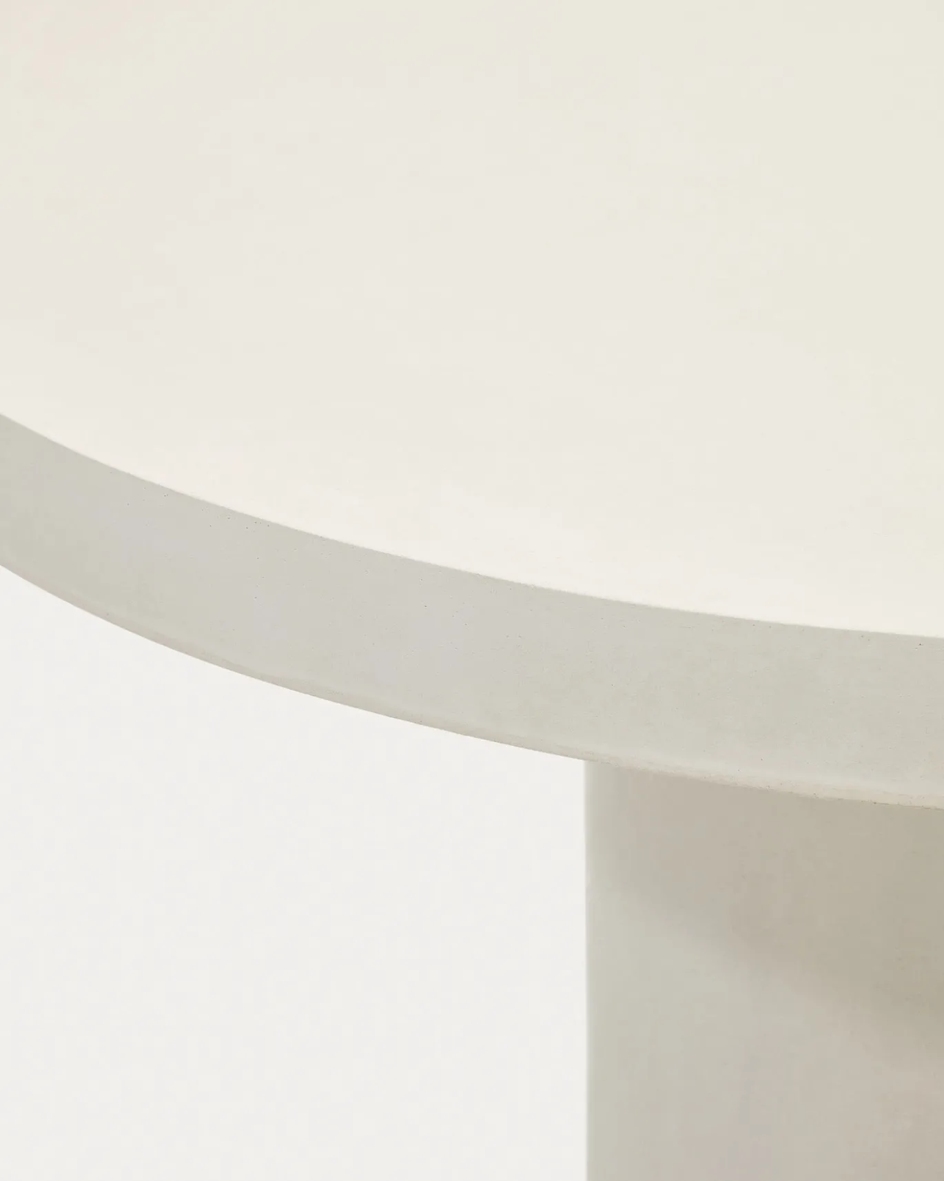 Kave Home Ronde Tafel Aiguablava Wit Cement Ø120cm