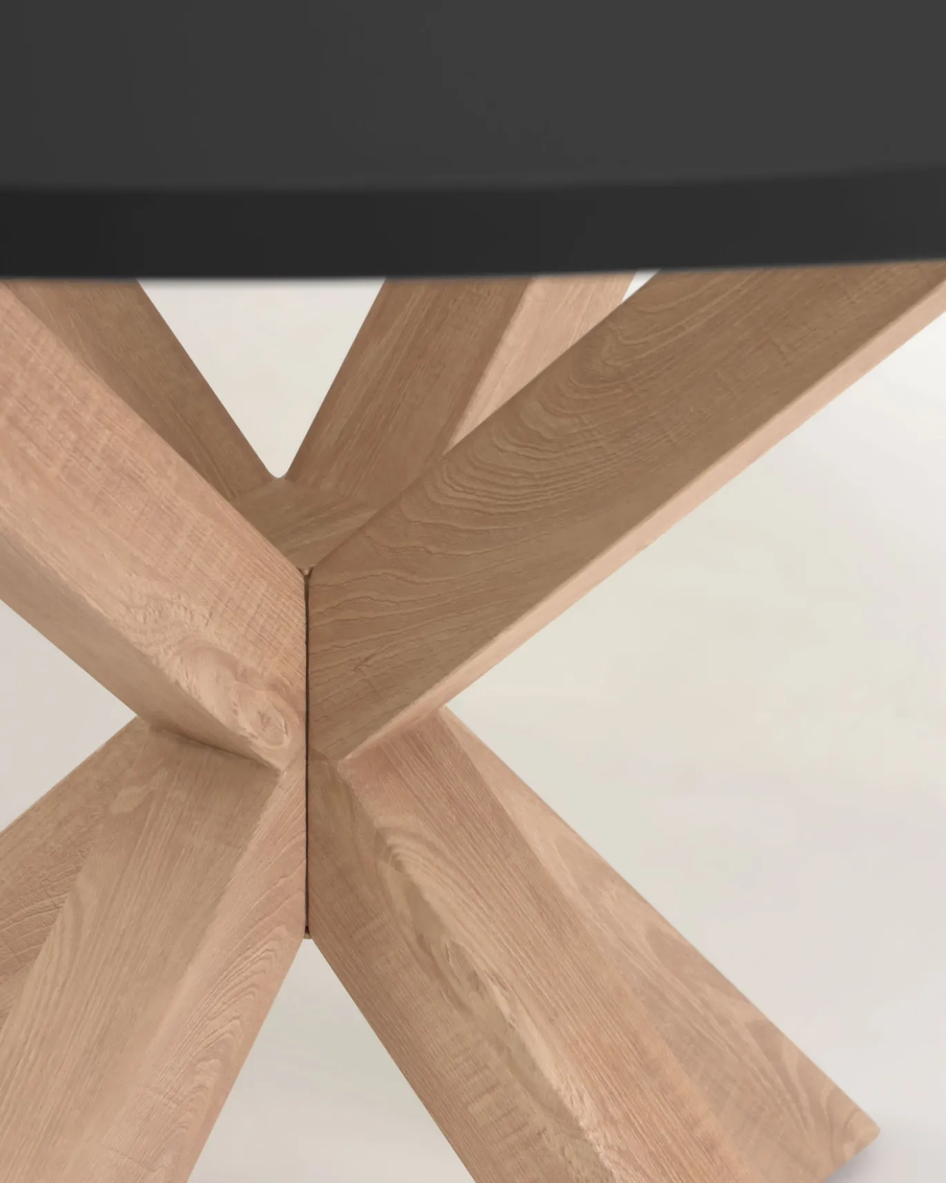 Kave Home Ronde Tafel Argo Zwartgelakt Mdf Houteffect Ø120cm