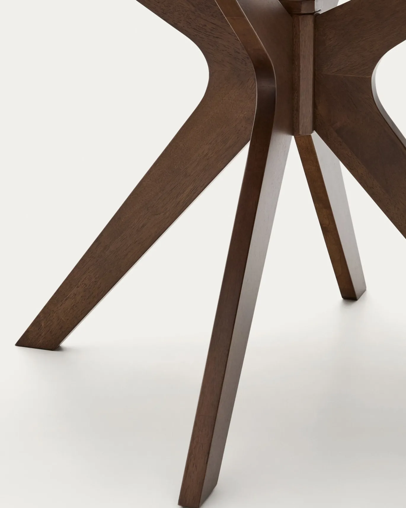 Kave Home Ronde Tafel Naanim Walnootfineer Ø120cm