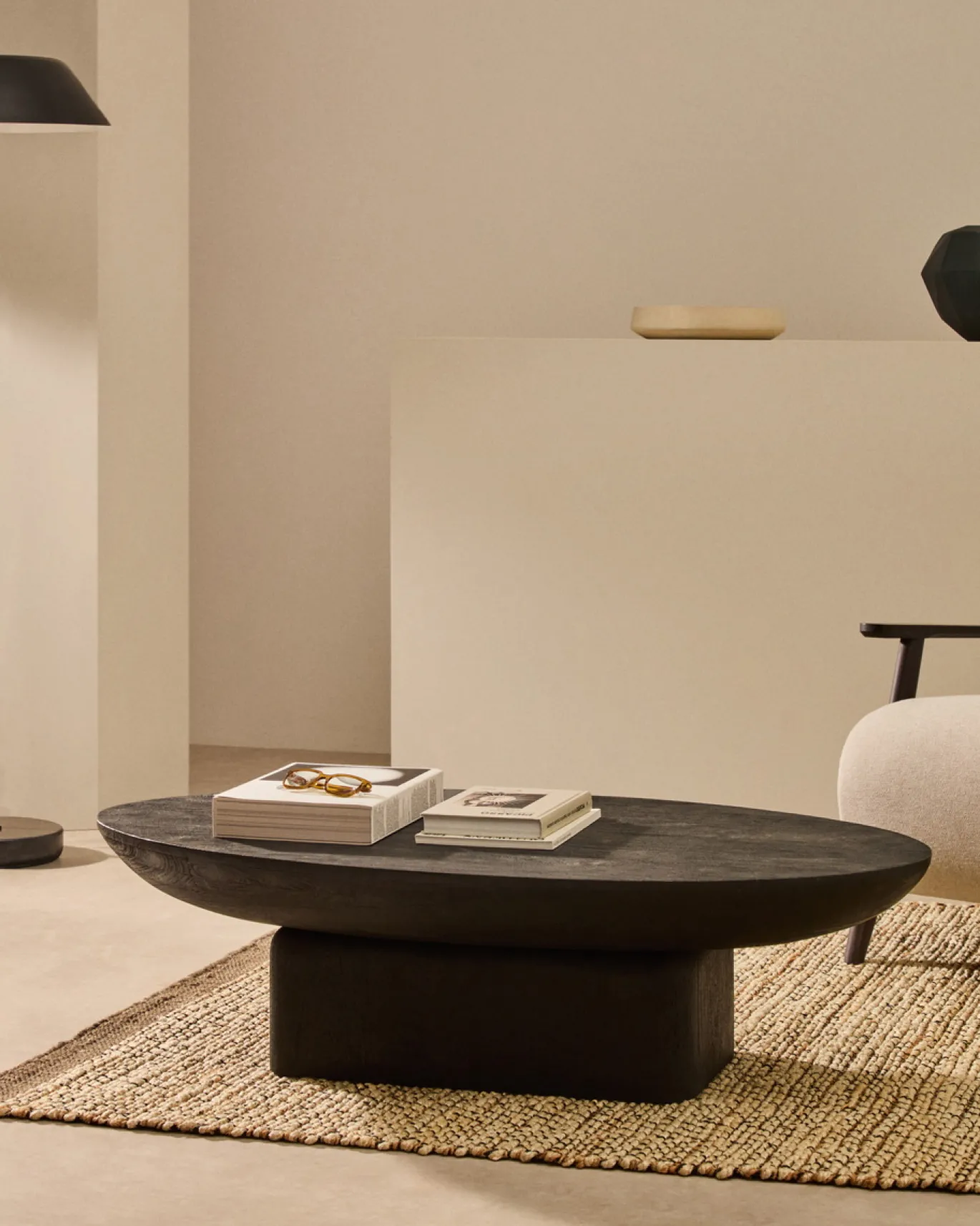 Kave Home Salontafel Ovak Acaciahout Zwart 140x70cm
