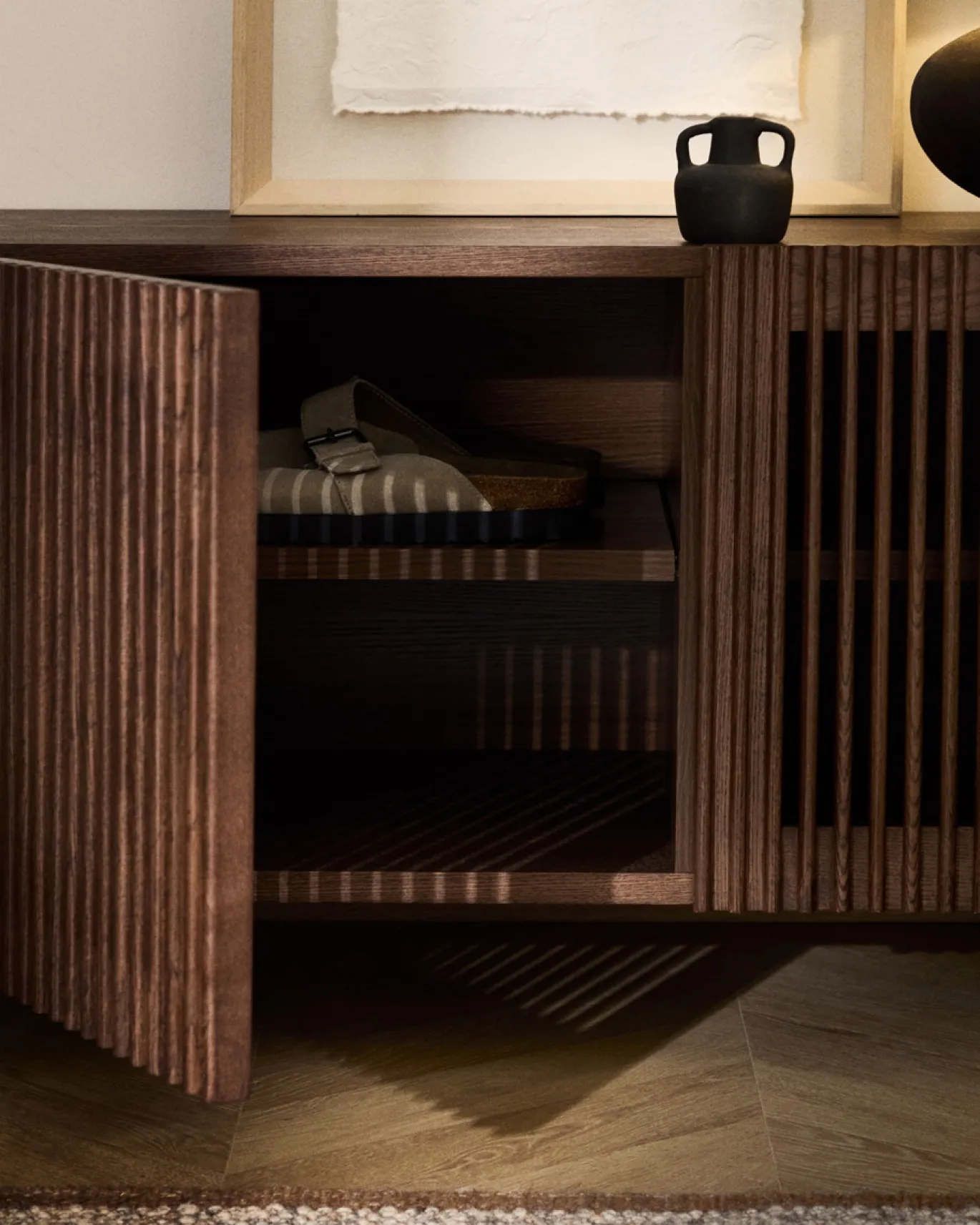 Kave Home Schoenenkast Beyla Essenfineer Walnoot 98cm