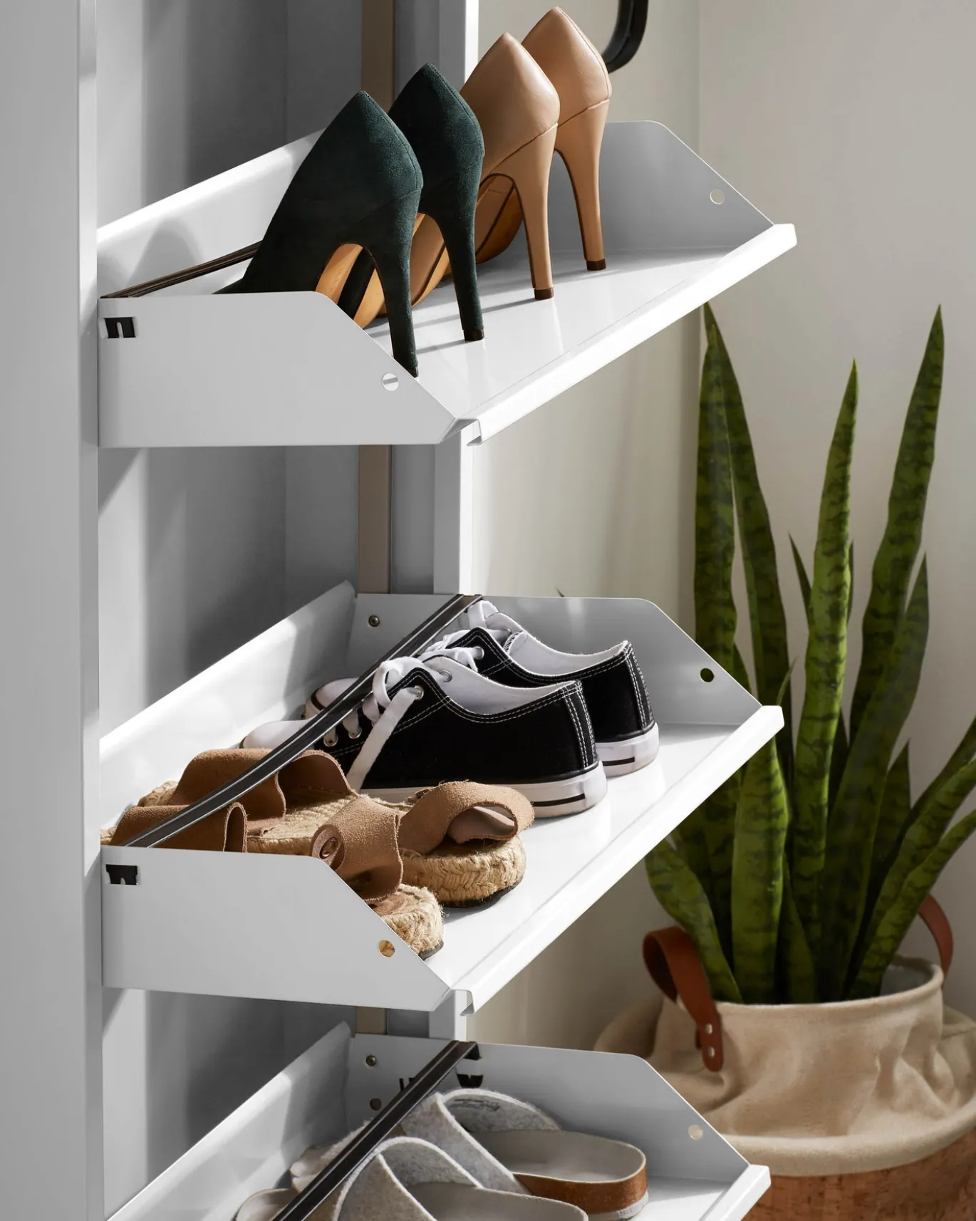 Kave Home Schoenenkast Ode 50x103cm 3 Deuren Wit