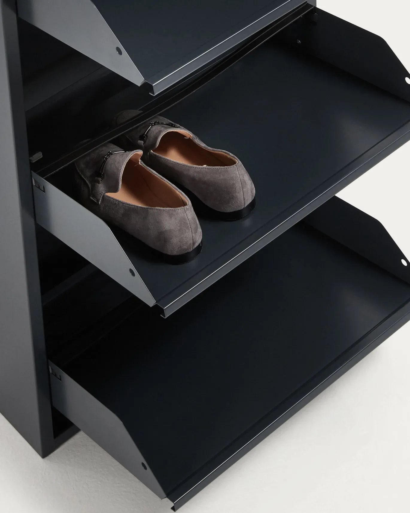 Kave Home Schoenenkast Ode 50x103cm 3 Deuren Zwart