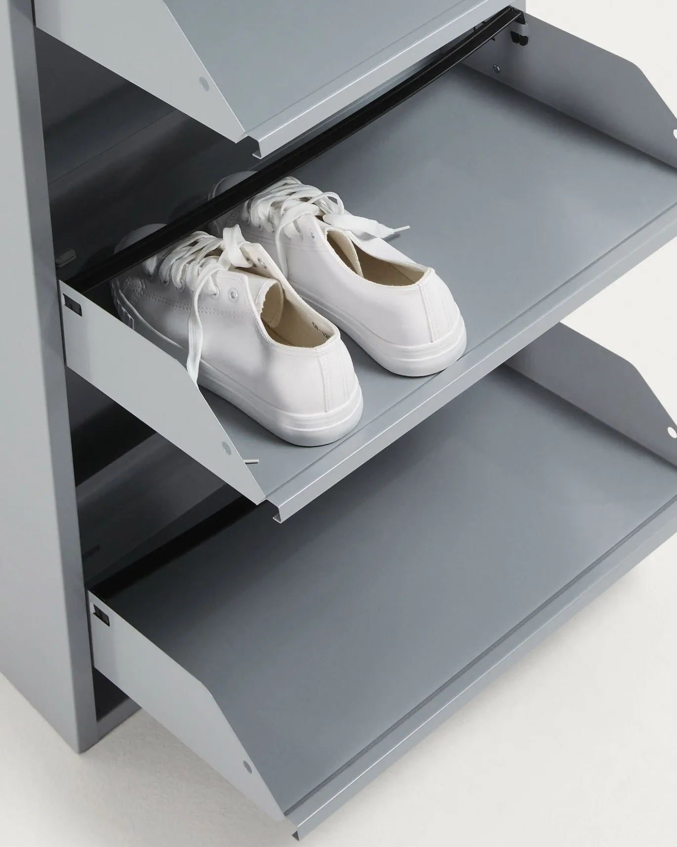 Kave Home Schoenenkast Ode 50x103cm 3 Deuren Grijs