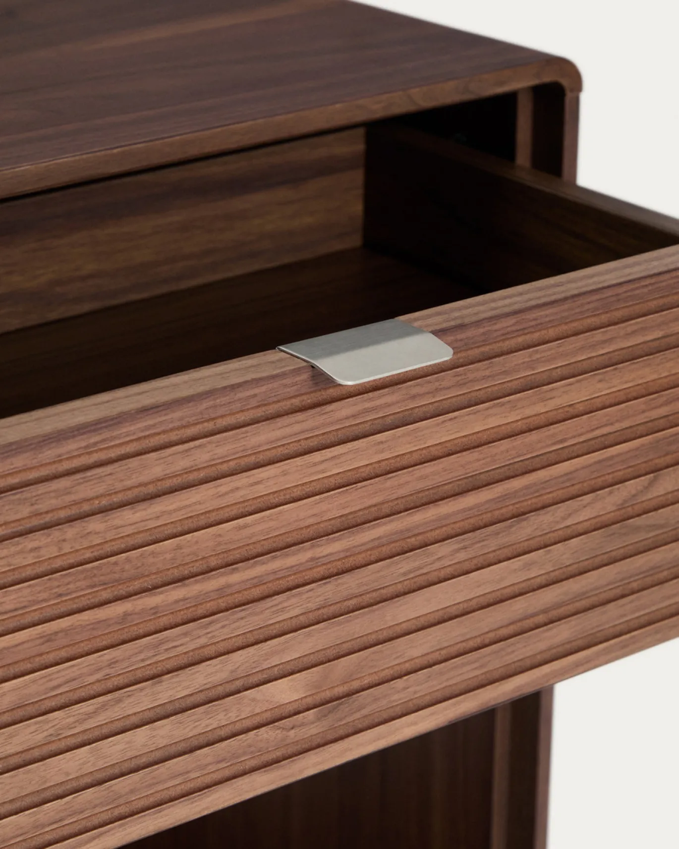 Kave Home Sidetable Norlen Walnoot 120cm