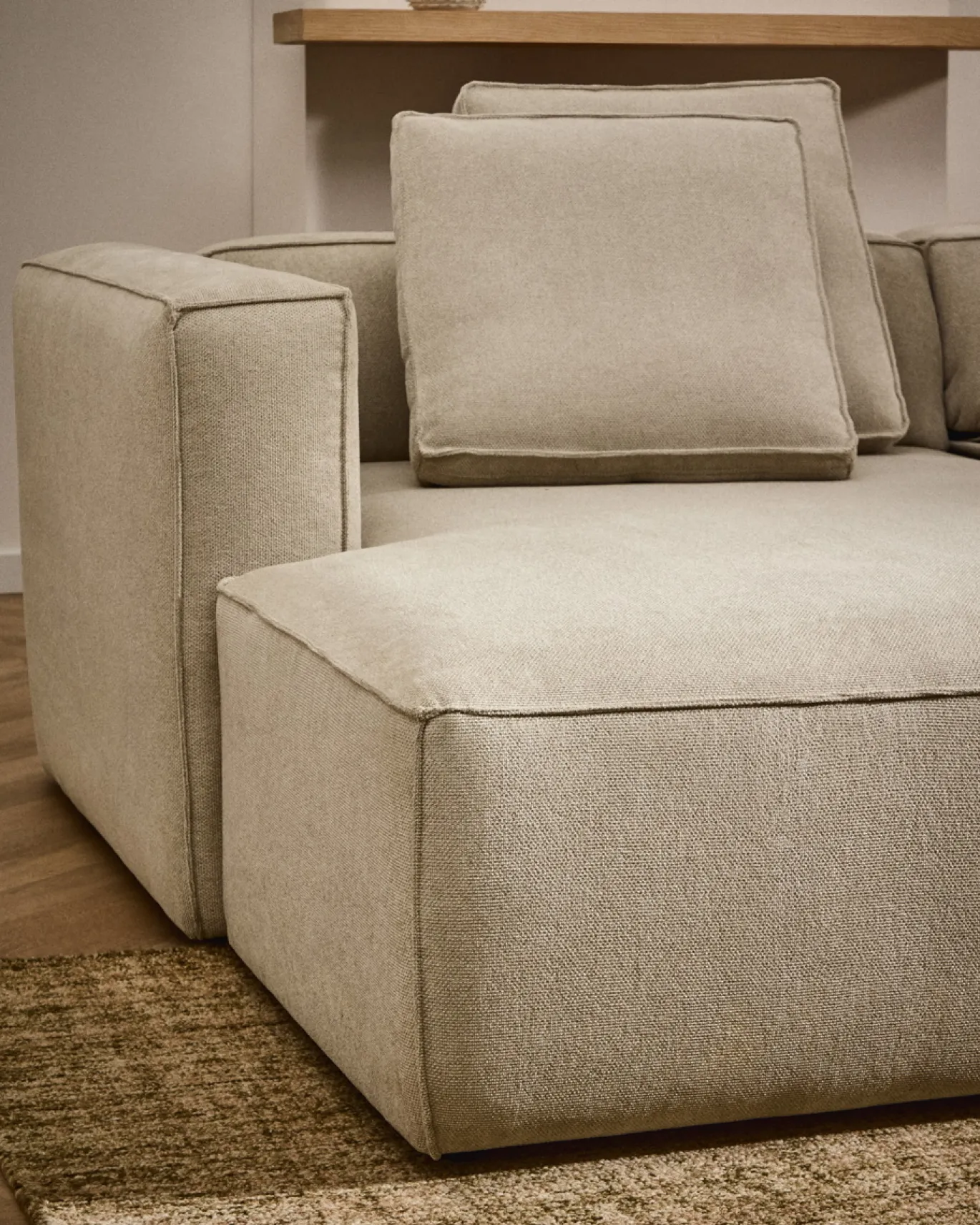 Kave Home Slaapbank Marela Chaise Longue Links Chenille Beige 236cm