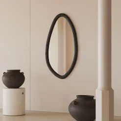 Kave Home Spiegel Magrit Massief Munggurhout Zwart Ø60x110cm