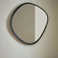 Kave Home Spiegel Tebel Zwart Metaal 85x93,5cm