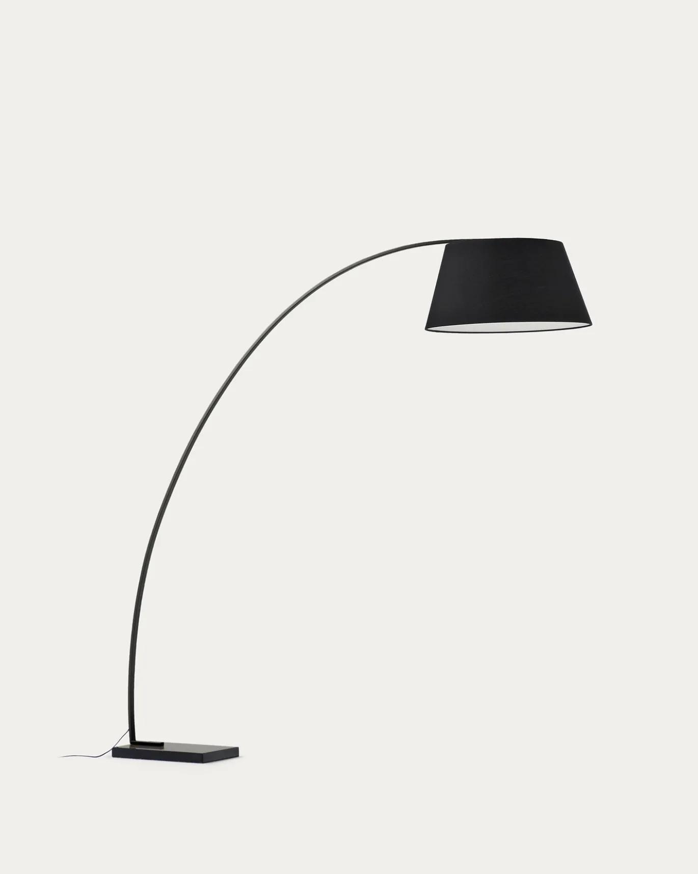 Kave Home Staande Lamp Juhe Zwart