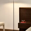 Kave Home Staande Lamp Lynor Geborsteld Metaal met Zwart Marmer