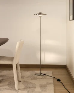 Kave Home Staande Lamp Nuvira Zilver Geborsteld Metaal