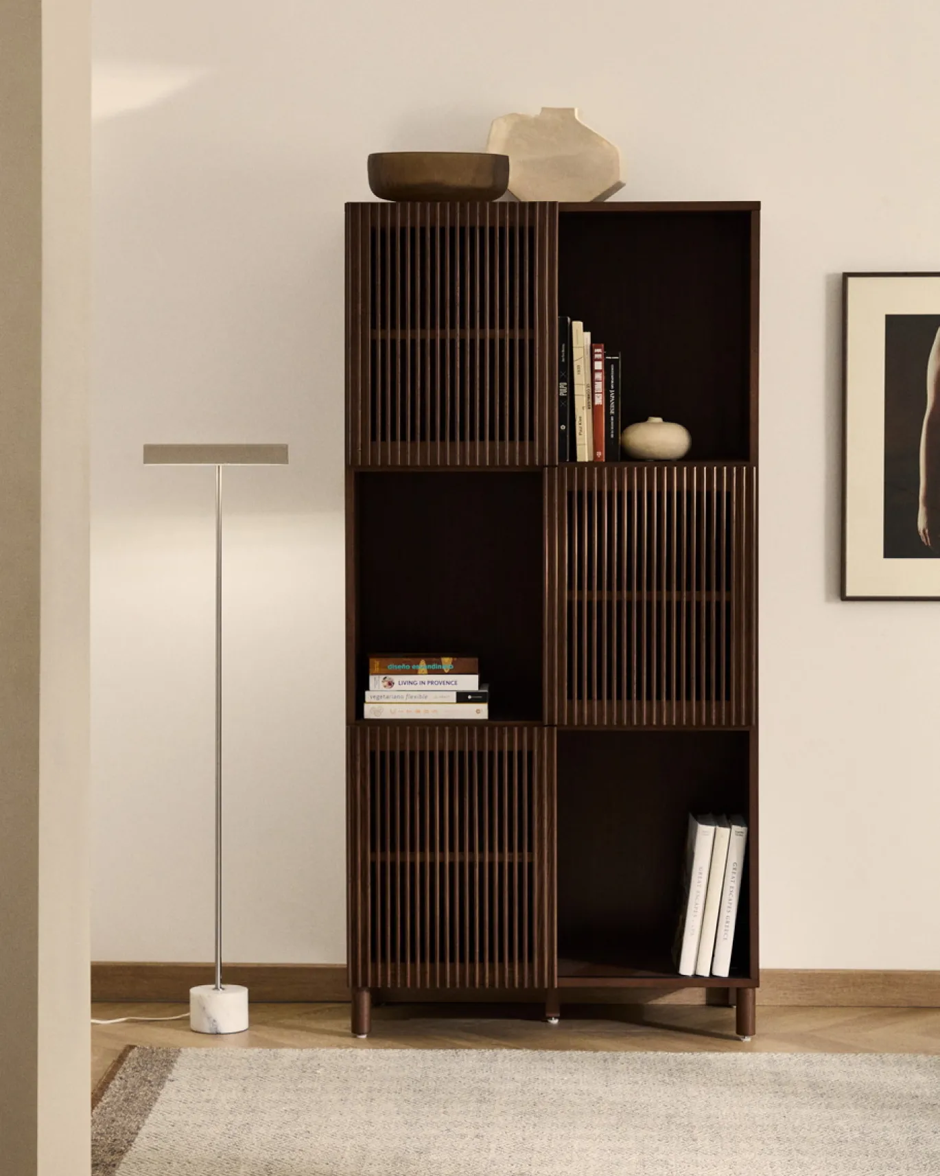 Kave Home Stellingkast Beyla Essenfineer Walnoot 84,5x170cm