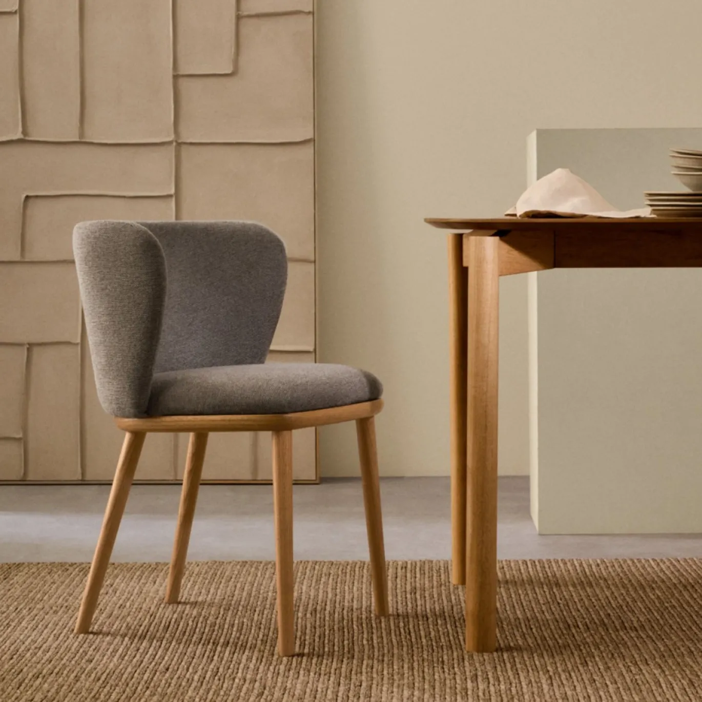 Kave Home Stoel Ciselia Bruin Chenille en Essenhout