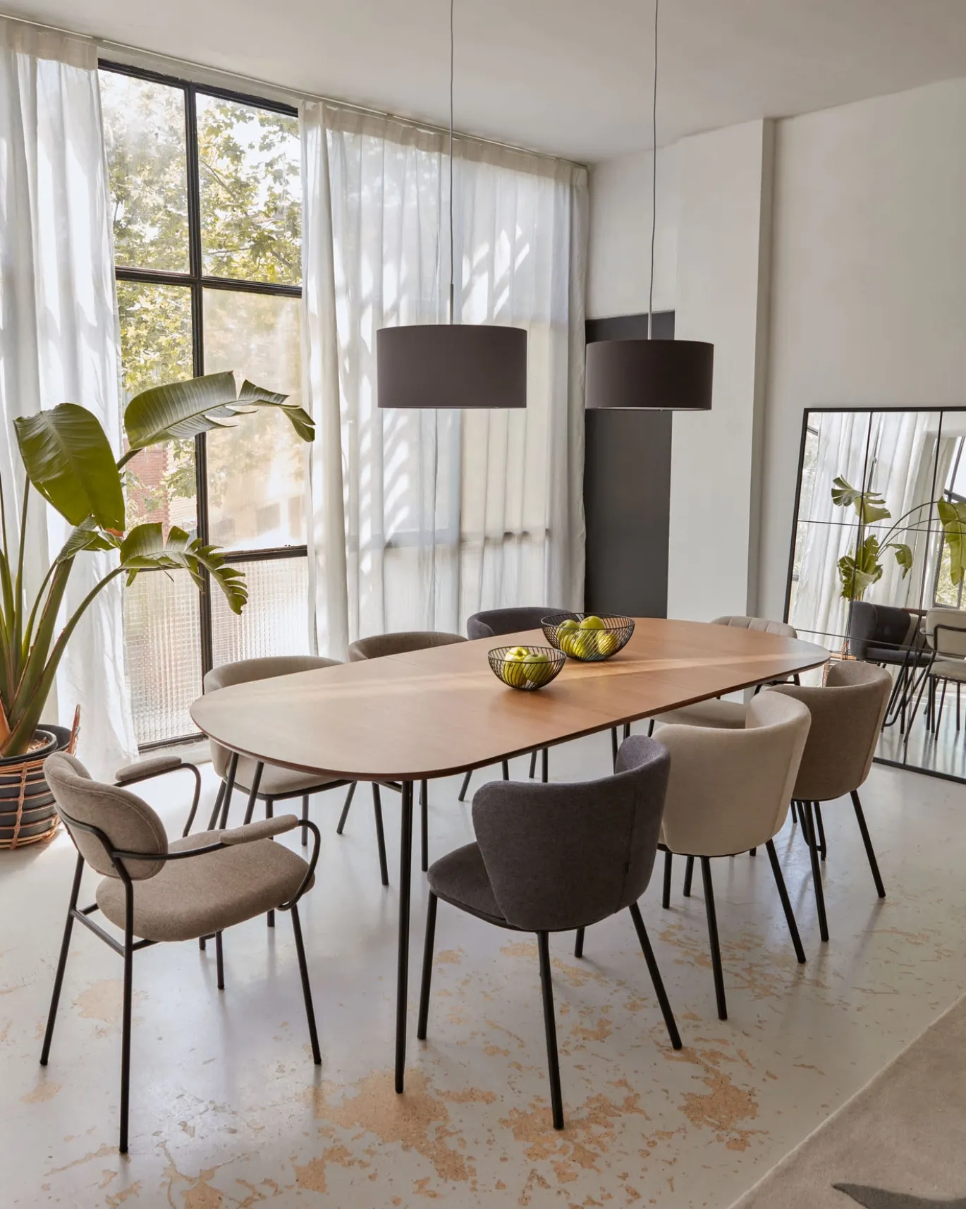 Kave Home Stoel Ciselia Donkergrijs Chenille