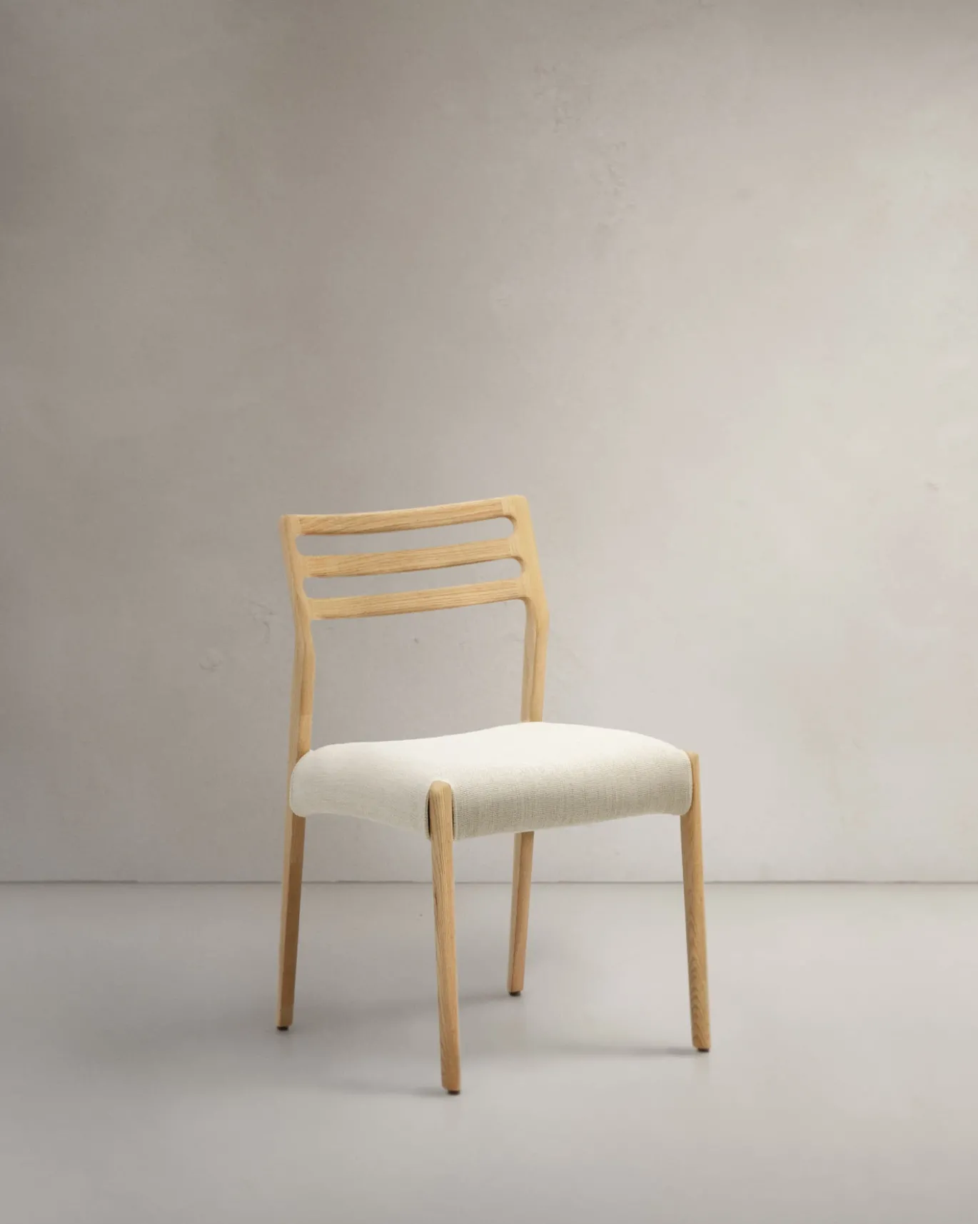 Kave Home Stoel Cudia Massief Eikenhout Naturel Beige