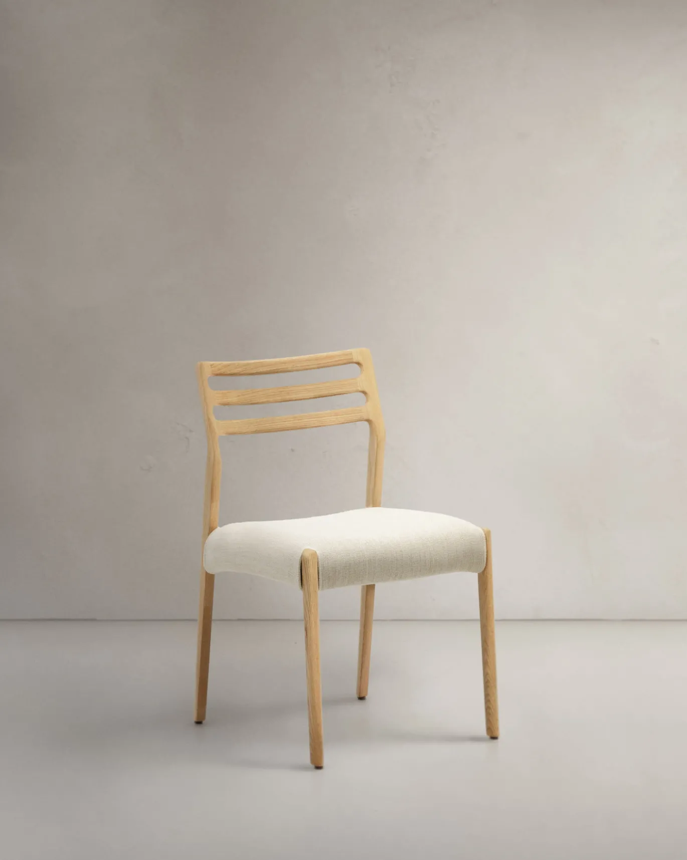 Kave Home Stoel Cudia Massief Eikenhout Naturel Beige