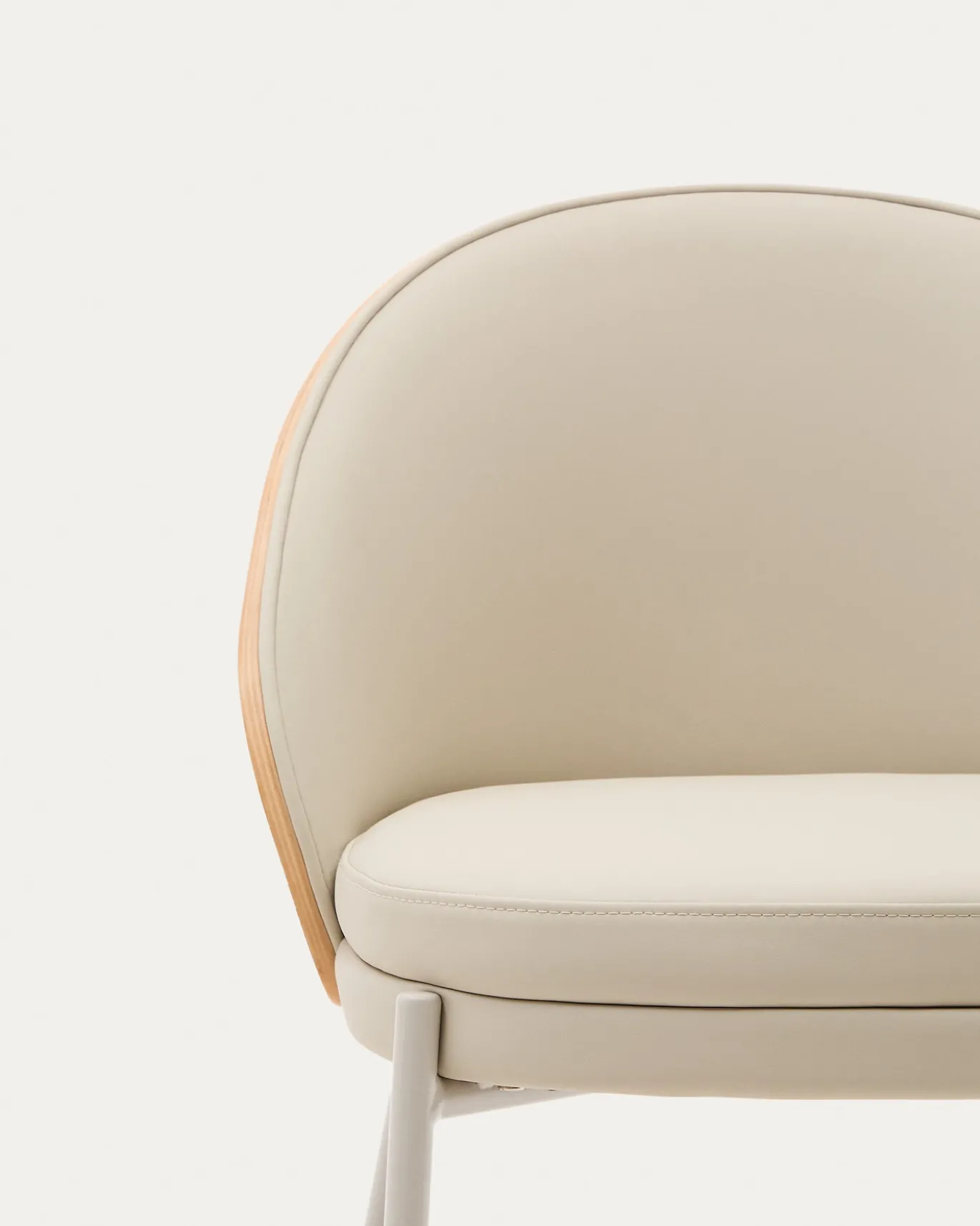 Kave Home Stoel Eamy Beige Kunstleer Essenfineer