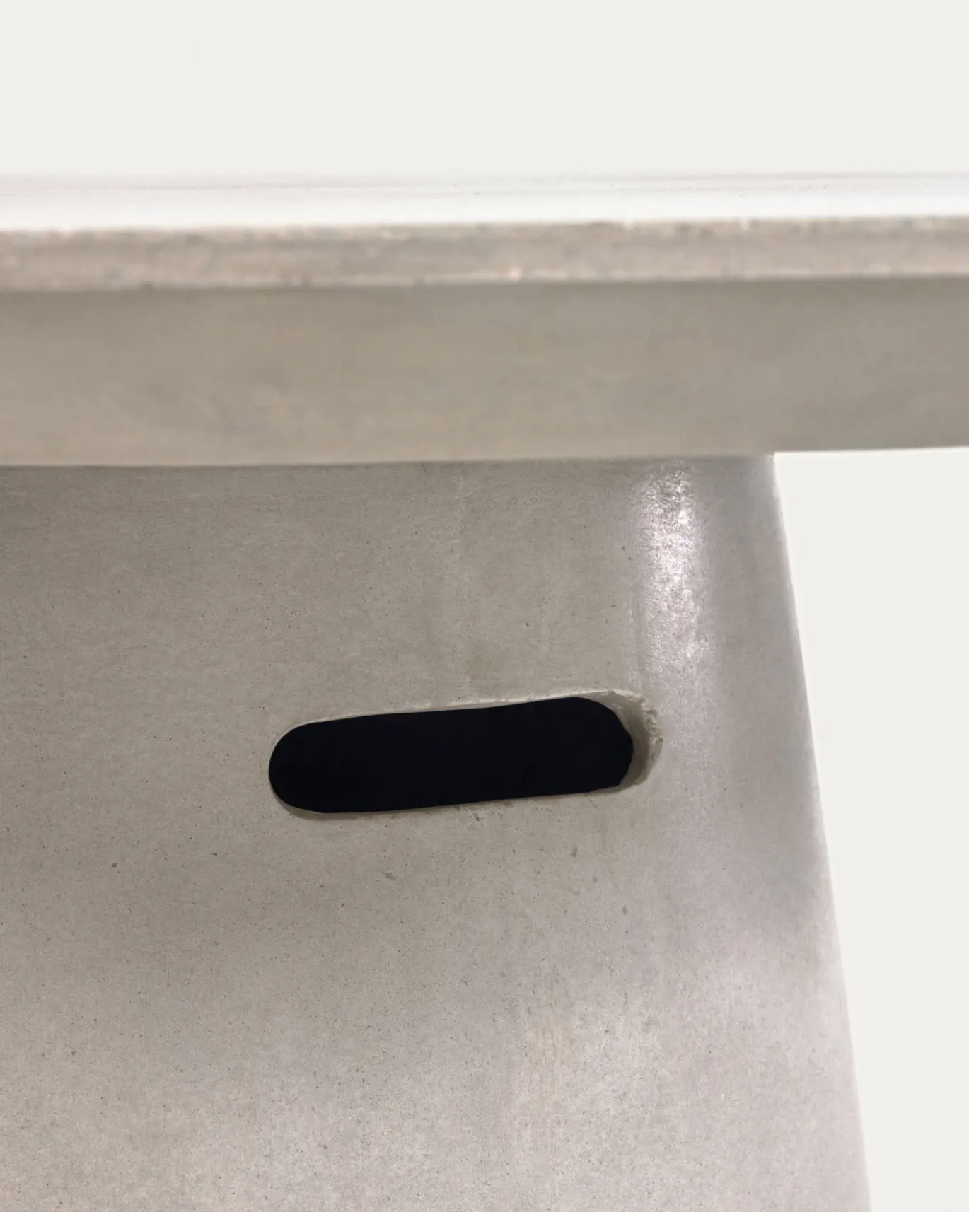 Kave Home Tafel Itai Cement Ø120cm