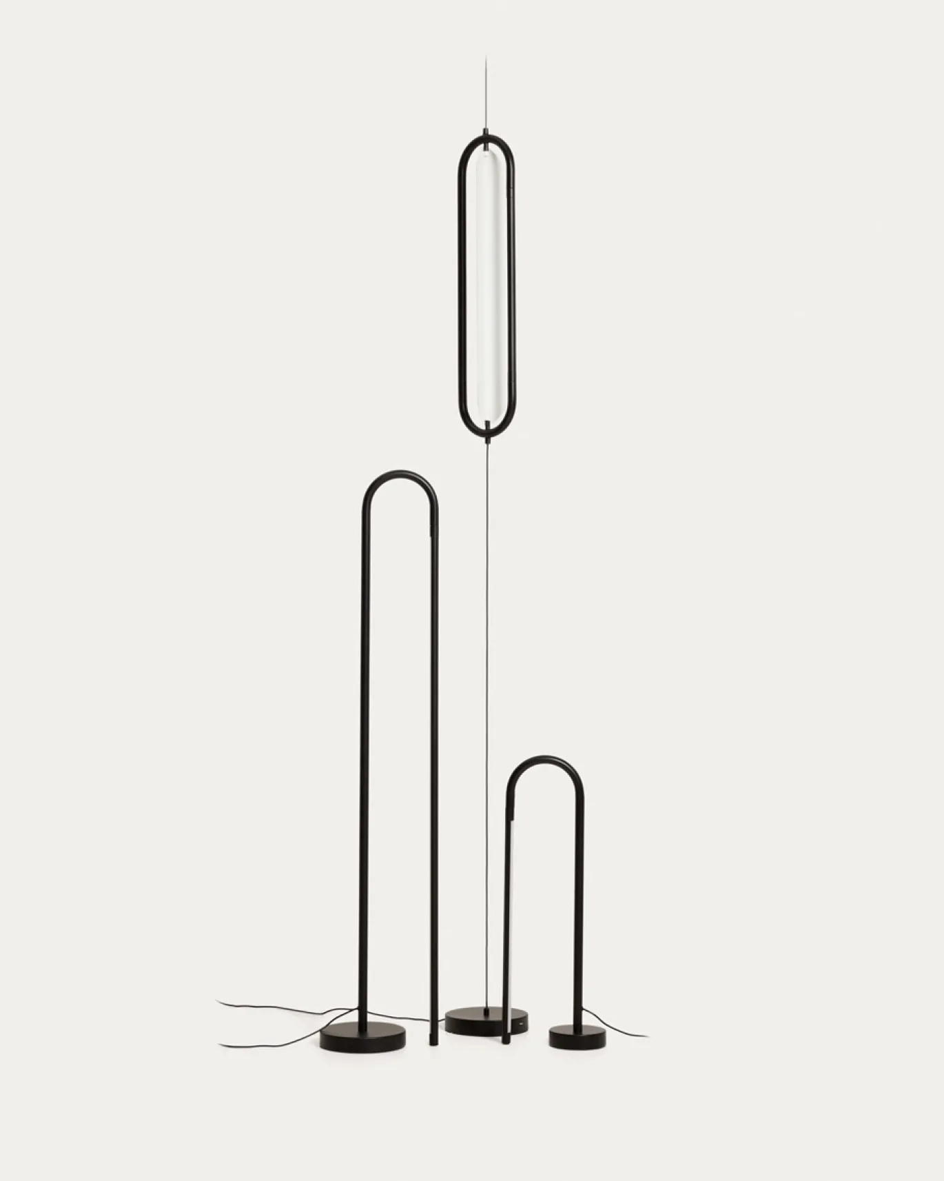 Kave Home Tafellamp Bow Zwart Aluminium