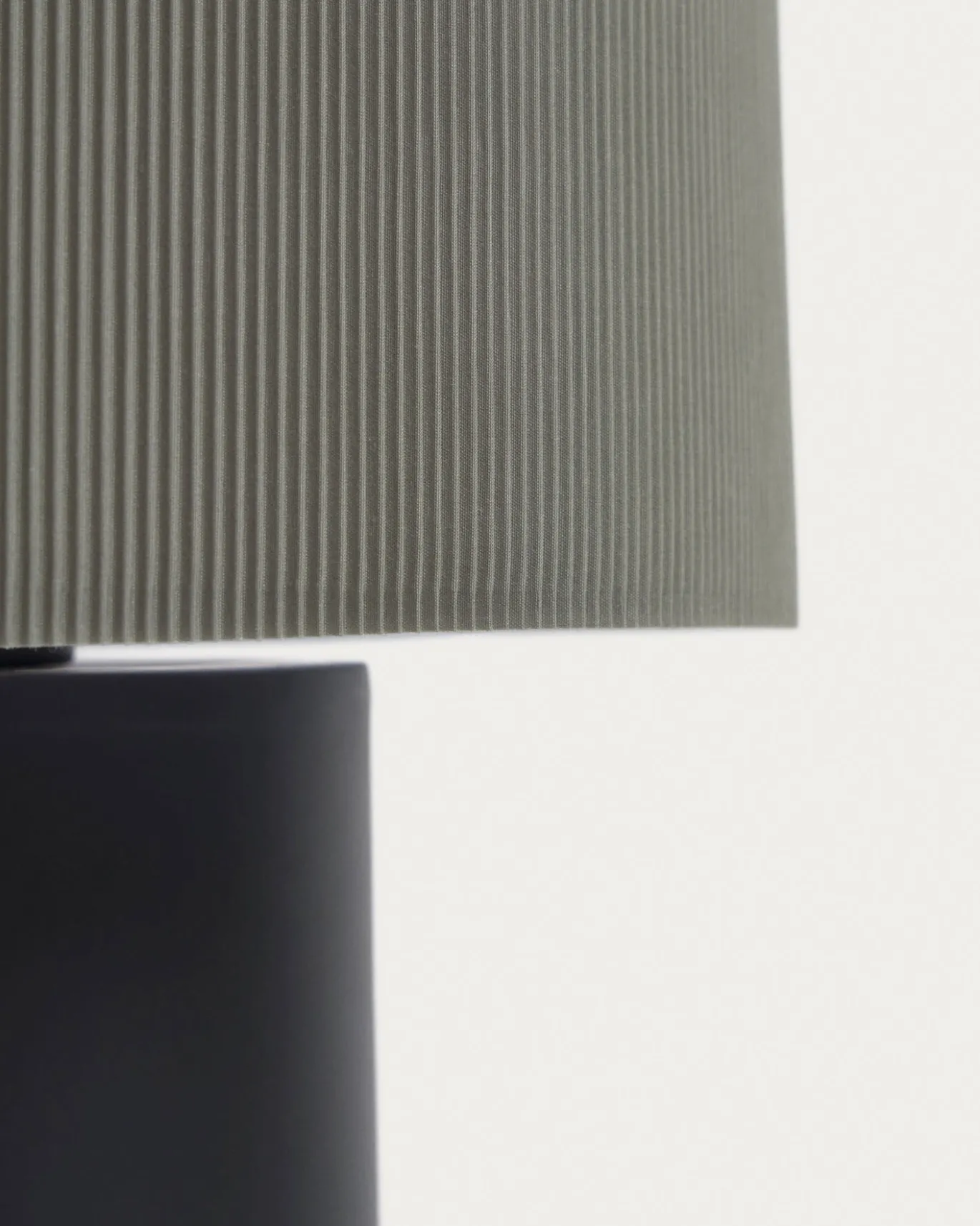 Kave Home Tafellamp Domicina Grijs/Zwart