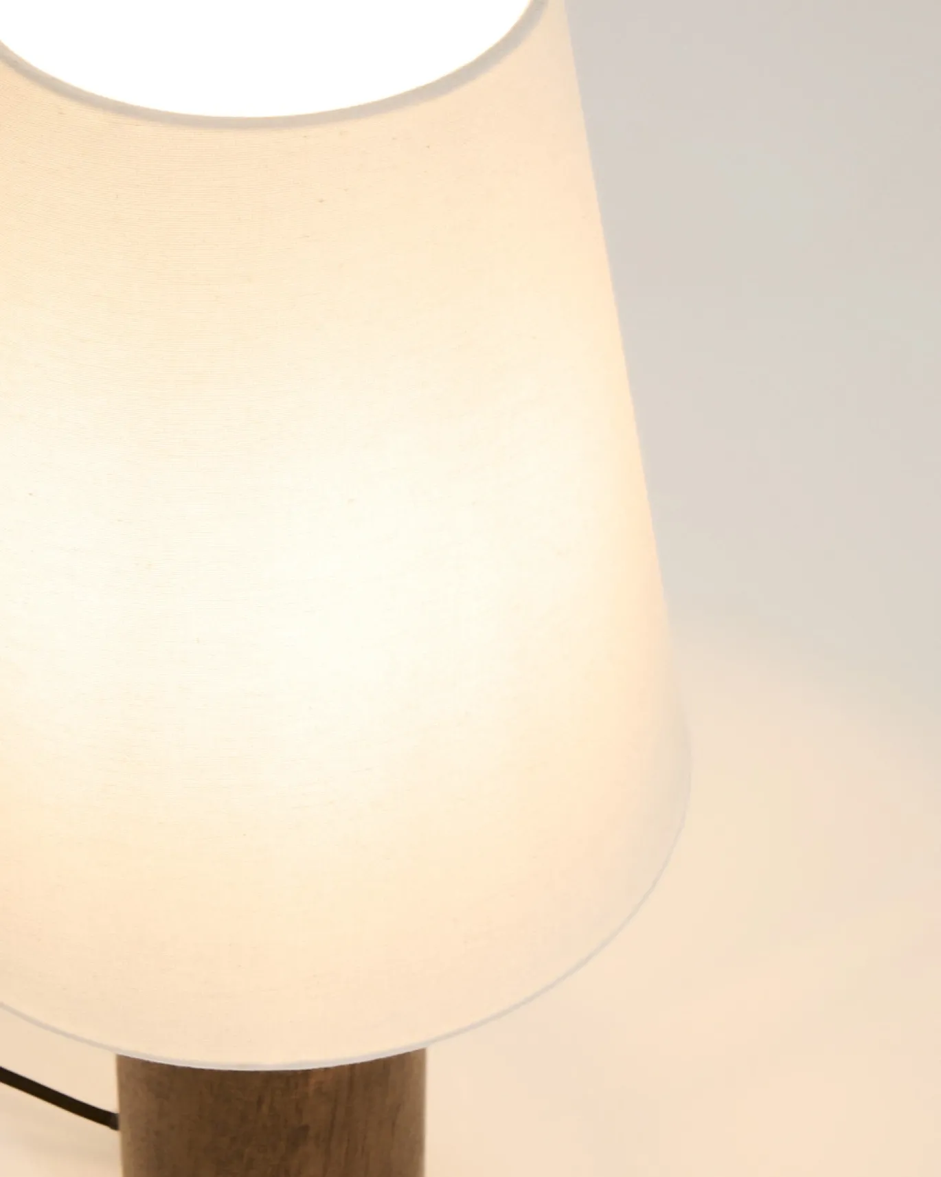 Kave Home Tafellamp Marga Rubberhout Beige/Walnoot