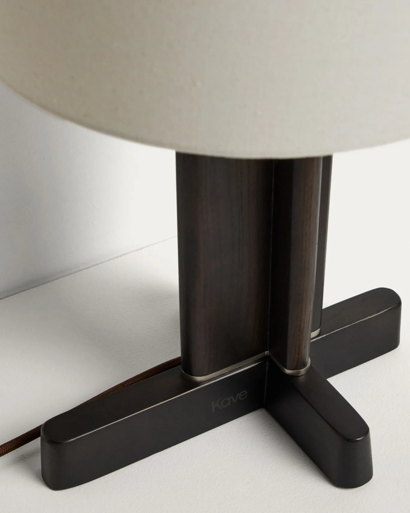 Kave Home Tafellamp Niani Rubberhout Donkerbruin Katoen Ø30cm