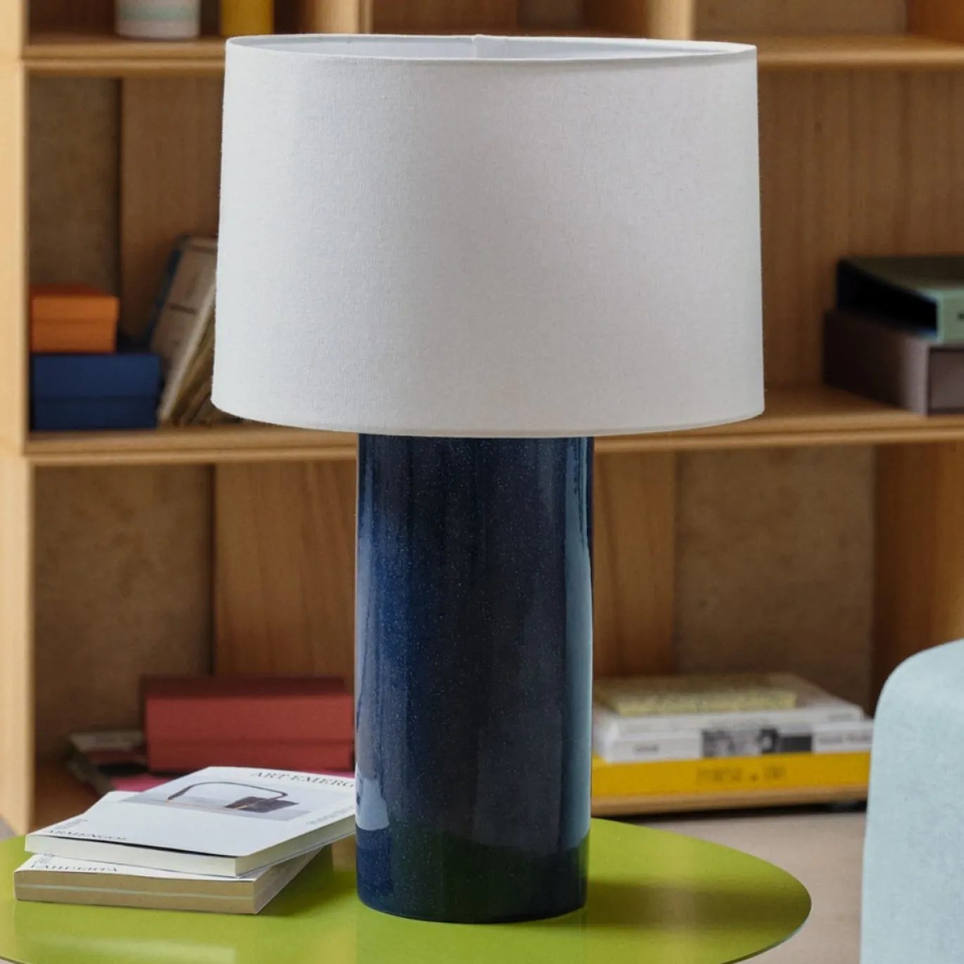 Kave Home Tafellamp Toneric Donkerblauw/Beige Ø33cm