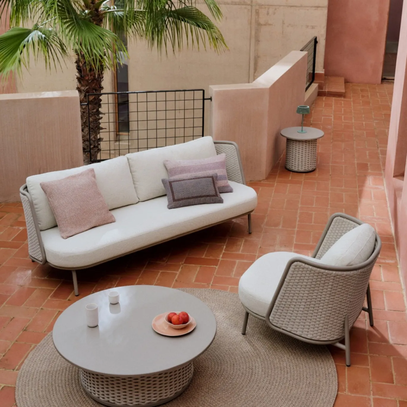 Kave Home Tuinbank Sedalis Taupe 3-Zits