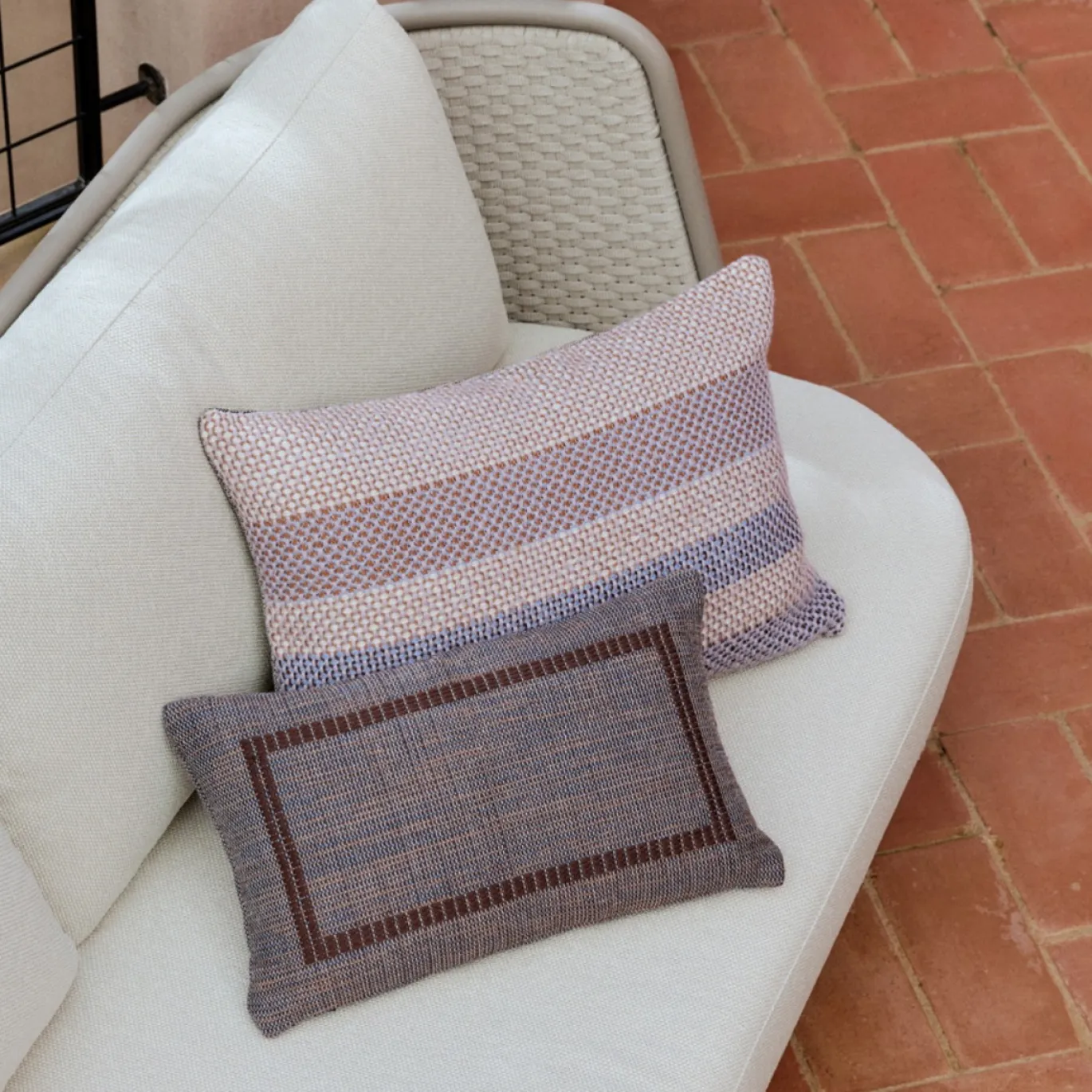 Kave Home Tuinbank Sedalis Taupe 3-Zits