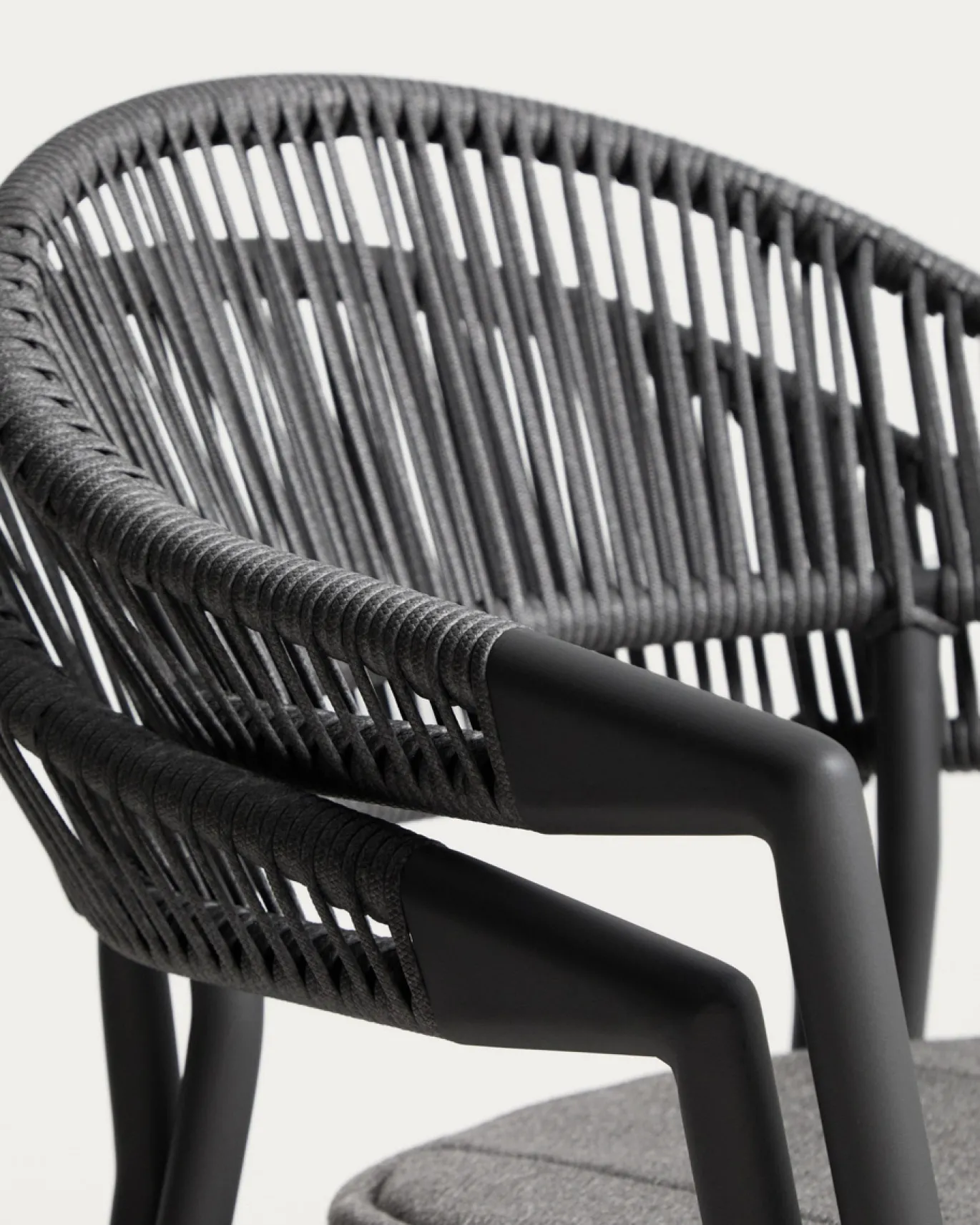 Kave Home Tuinstoel Alimia Stapelbaar Aluminium Grafiet