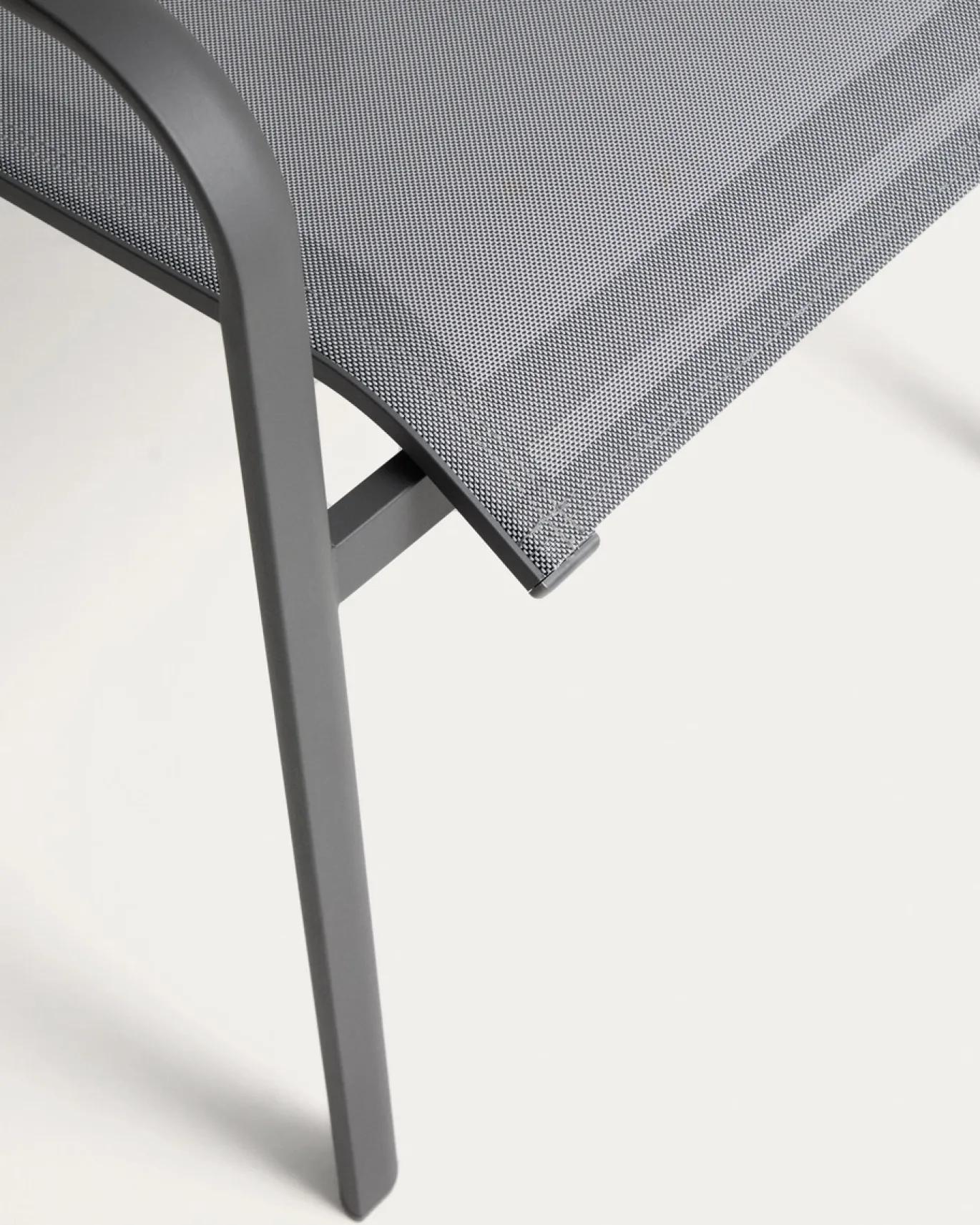 Kave Home Tuinstoel Canea Stapelbaar Aluminium Grafiet