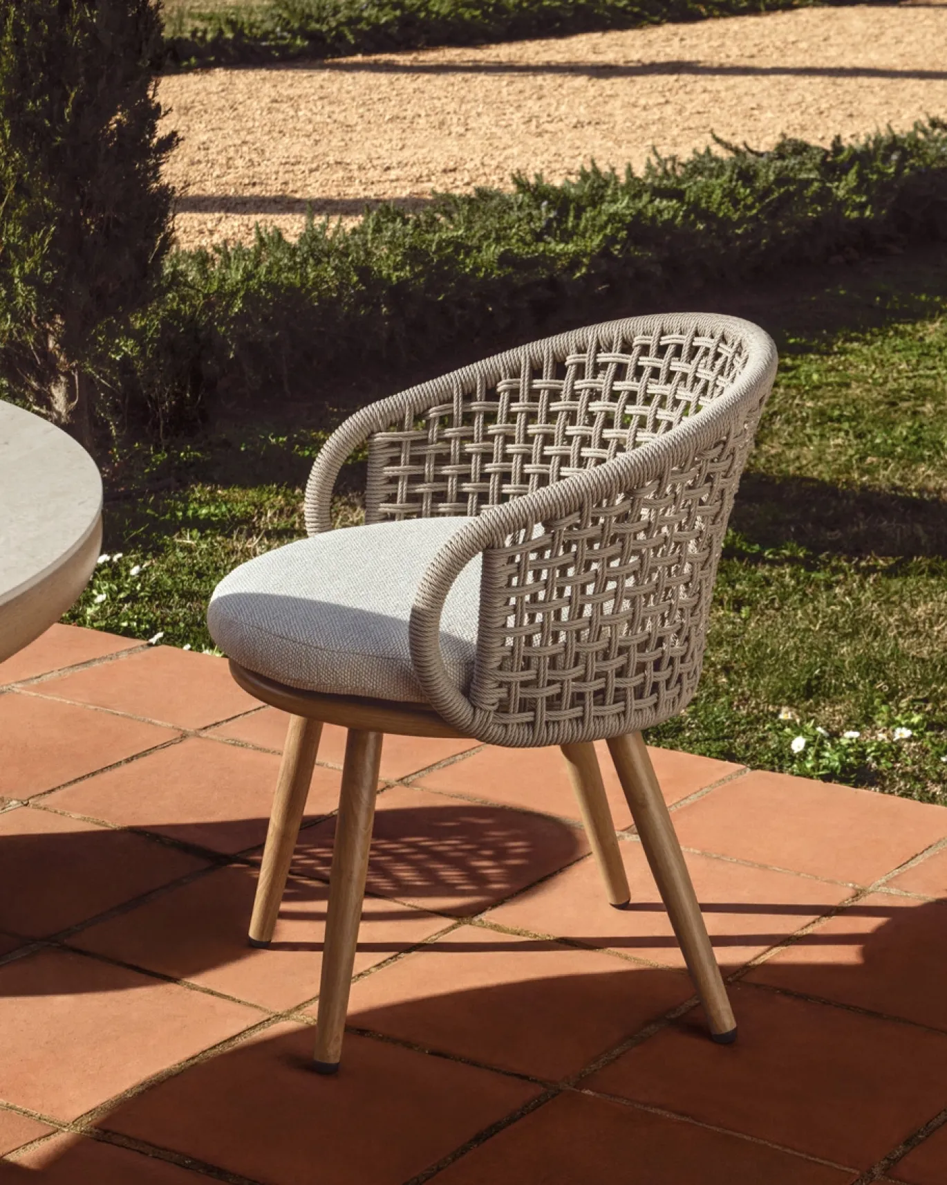 Kave Home Tuinstoel Lidario Aluminium Taupe