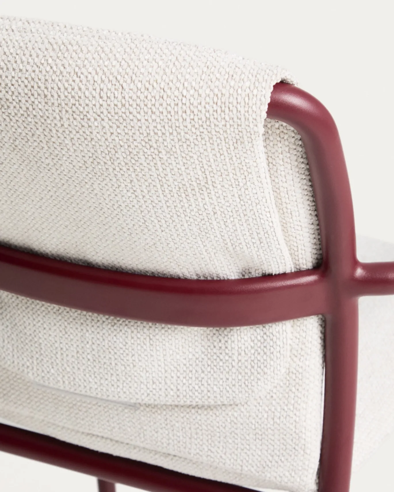 Kave Home Tuinstoel Linosa Aluminium Bordeaux/Beige