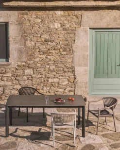 Kave Home Tuinstoel Livadia Stapelbaar Beige