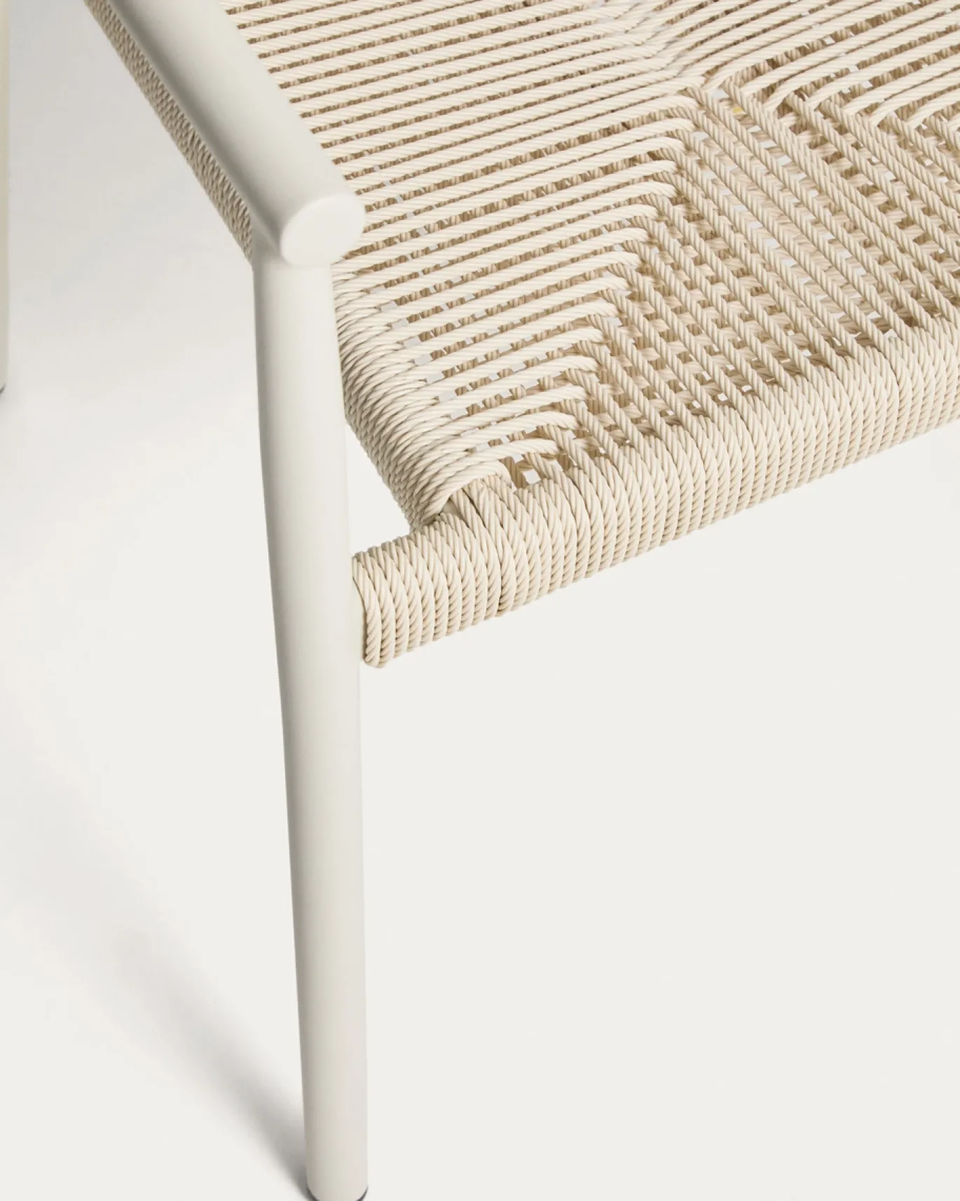 Kave Home Tuinstoel Livadia Stapelbaar Beige