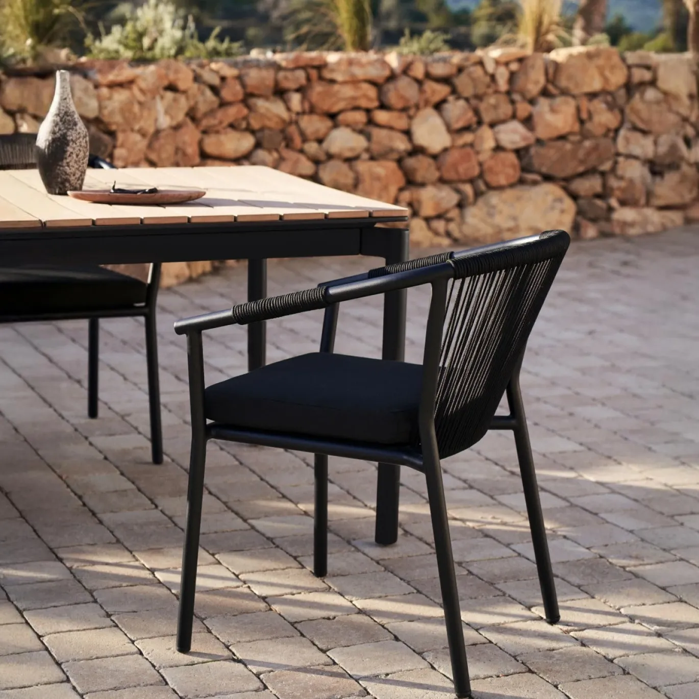Kave Home Tuinstoel Xelida Zwart Touw