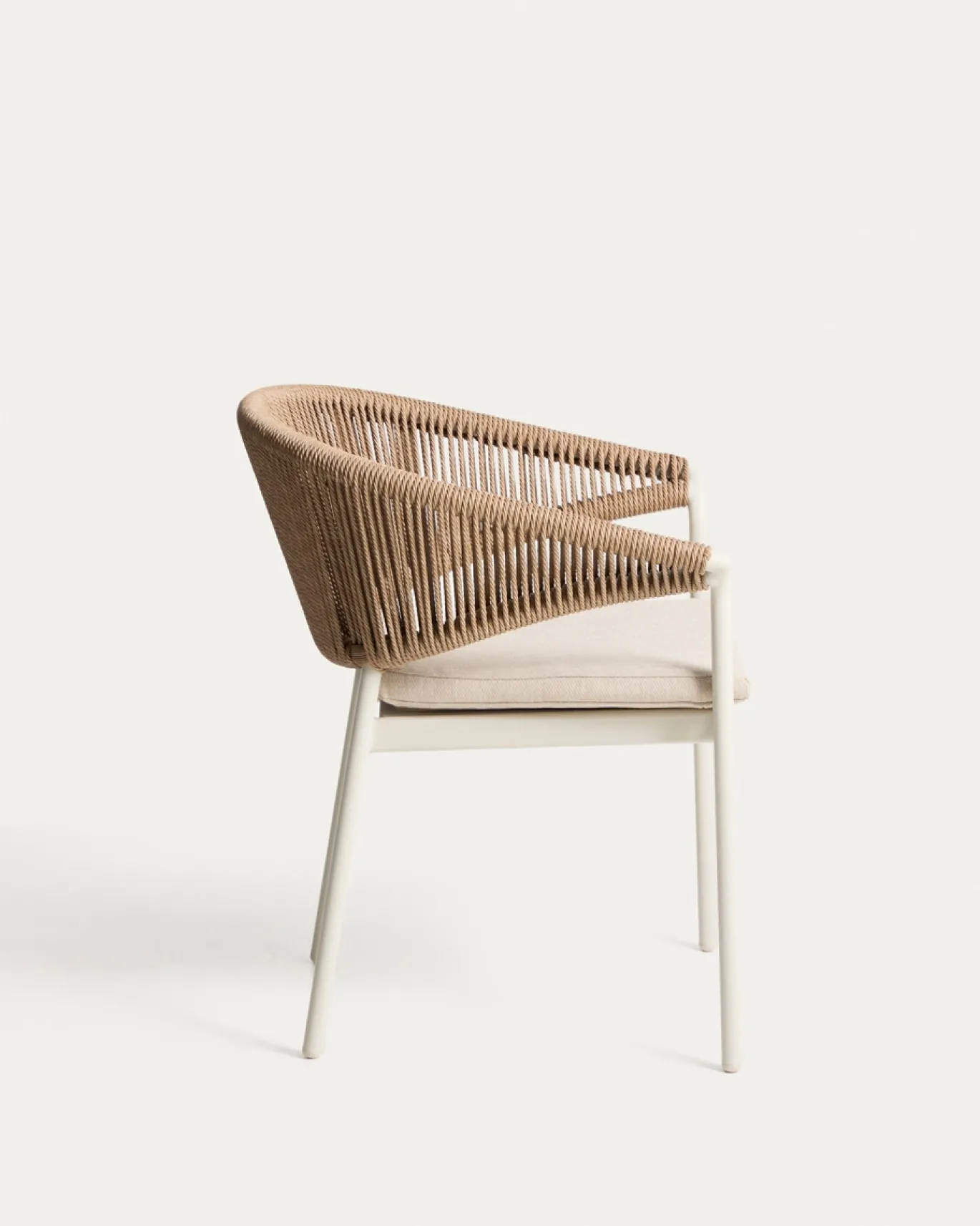 Kave Home Tuinstoel Zuara Aluminium Beige Synthetisch Touw Bruin