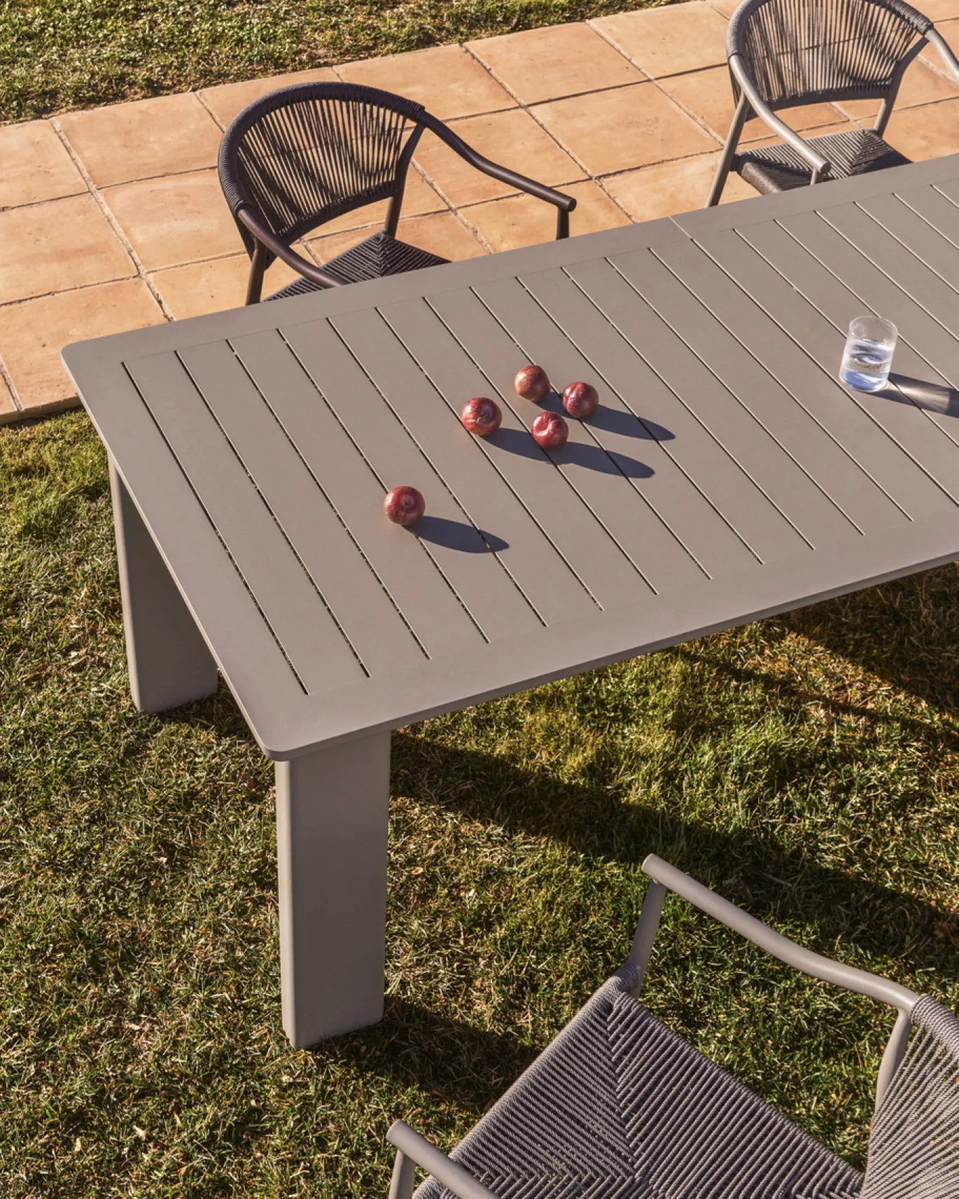 Kave Home Tuintafel Livorno Uitschuifbaar Aluminium Beige 233-350cm