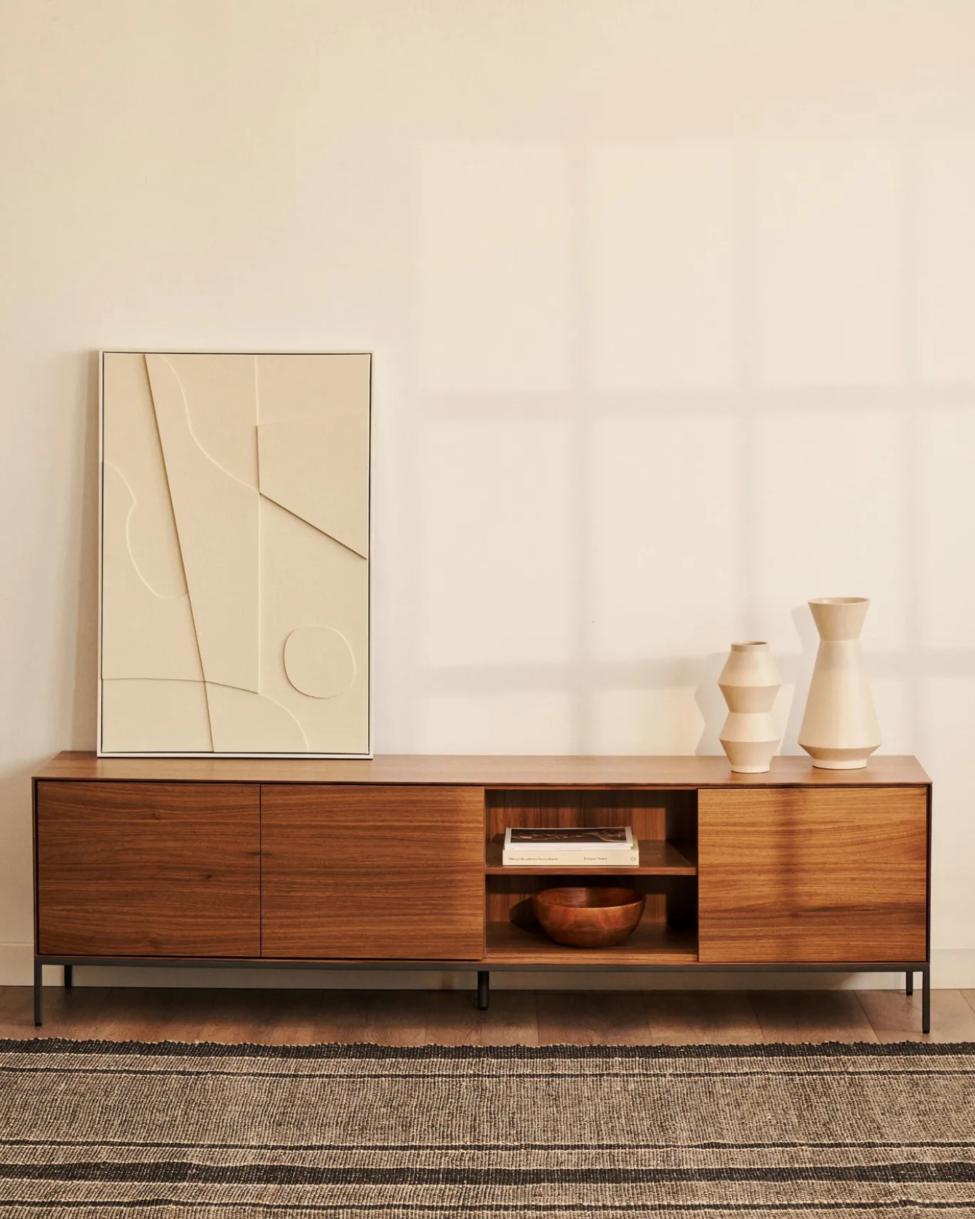 Kave Home Tv-meubel Vedrana 3 Deuren Walnoot 195x55cm