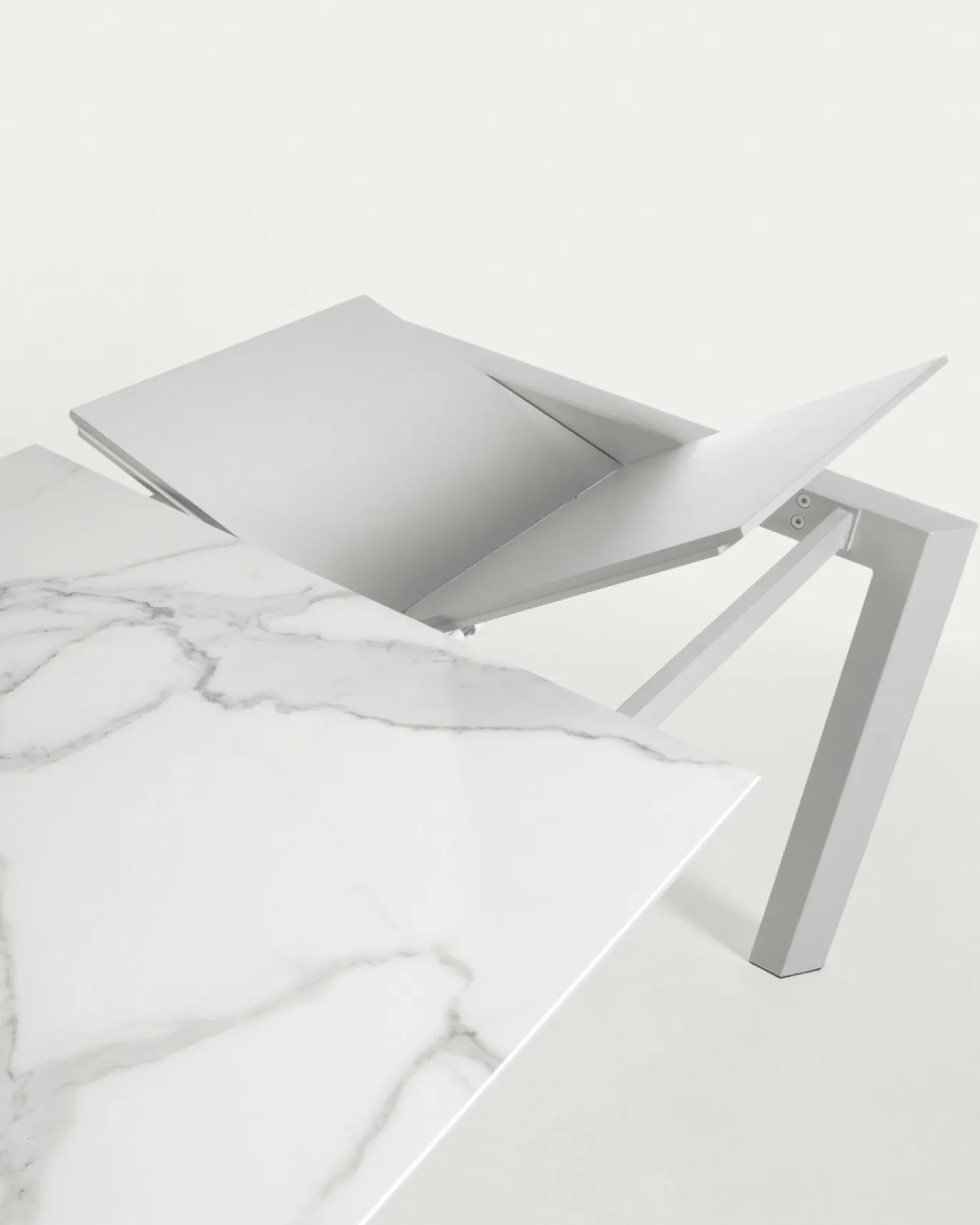 Kave Home Uitschuifbare Tafel Axis Porselein met Grijs Poten 120 (180)cm