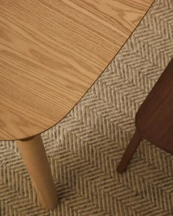 Kave Home Vierkante Tafel Indara Essenhoutfineer en Rubberhout 100x100cm