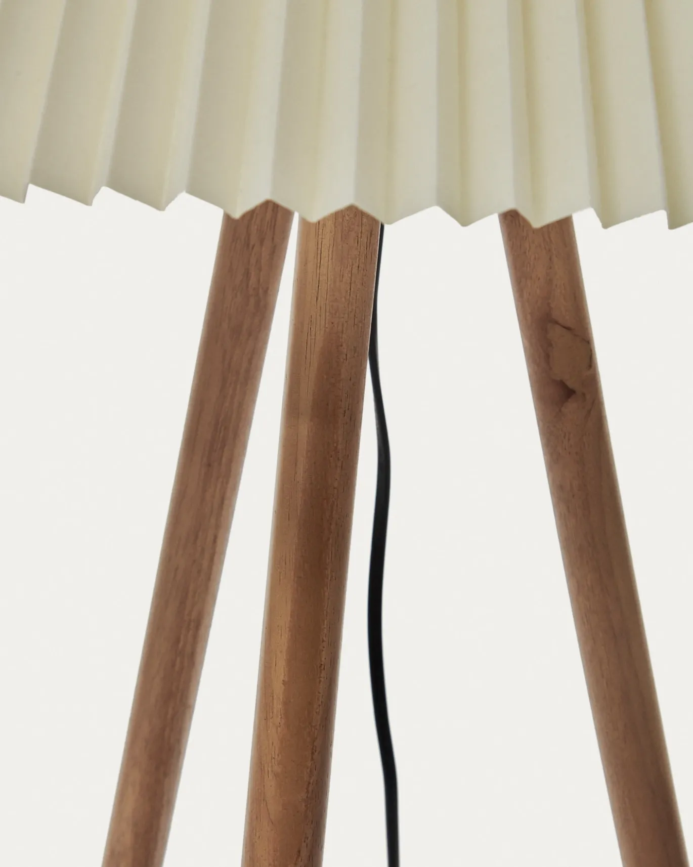 Kave Home Vloerlamp Benicarlo Massief Rubberhout Beige