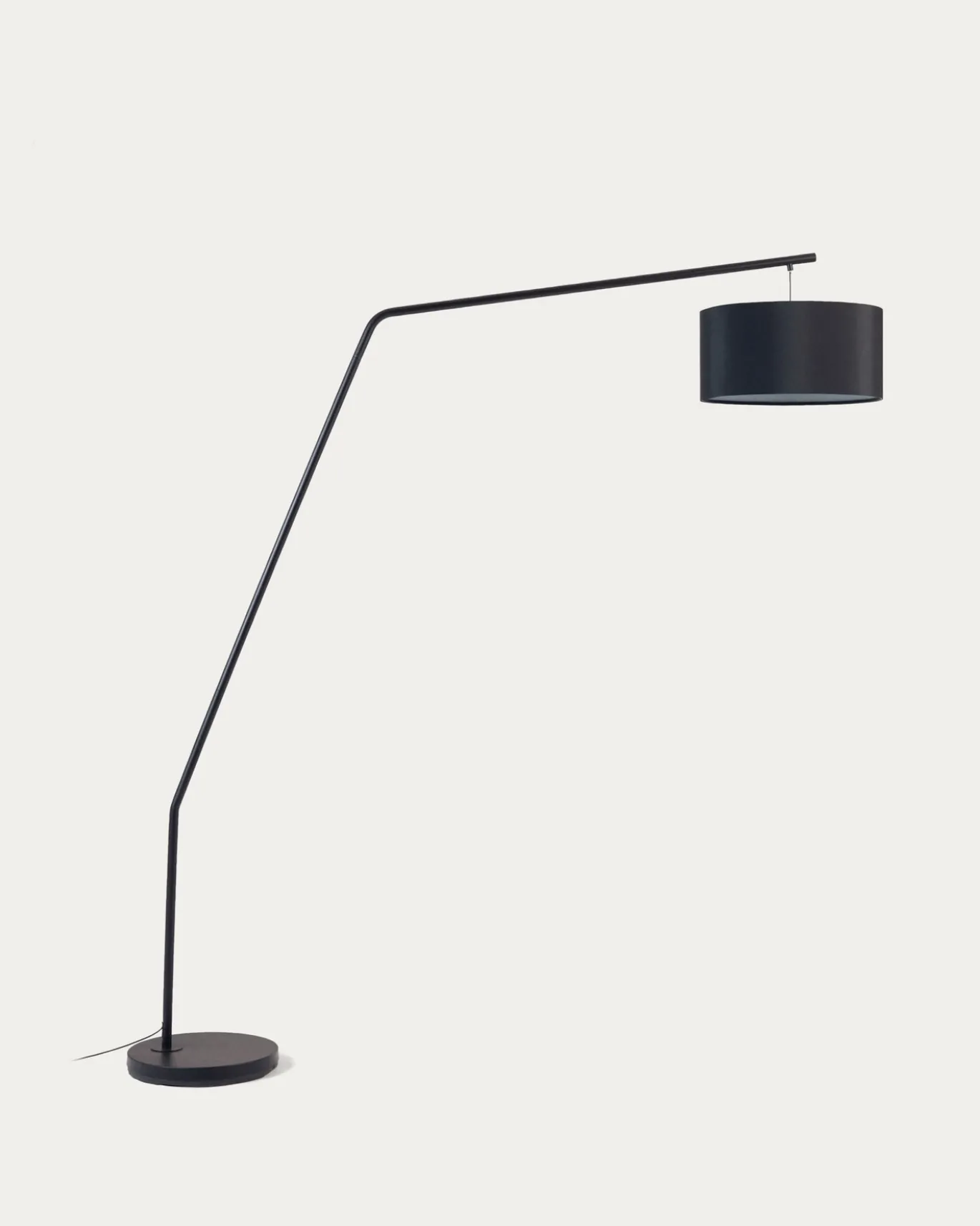 Kave Home Vloerlamp Ciana Metaal Zwarte Finish en Katoenen Kap