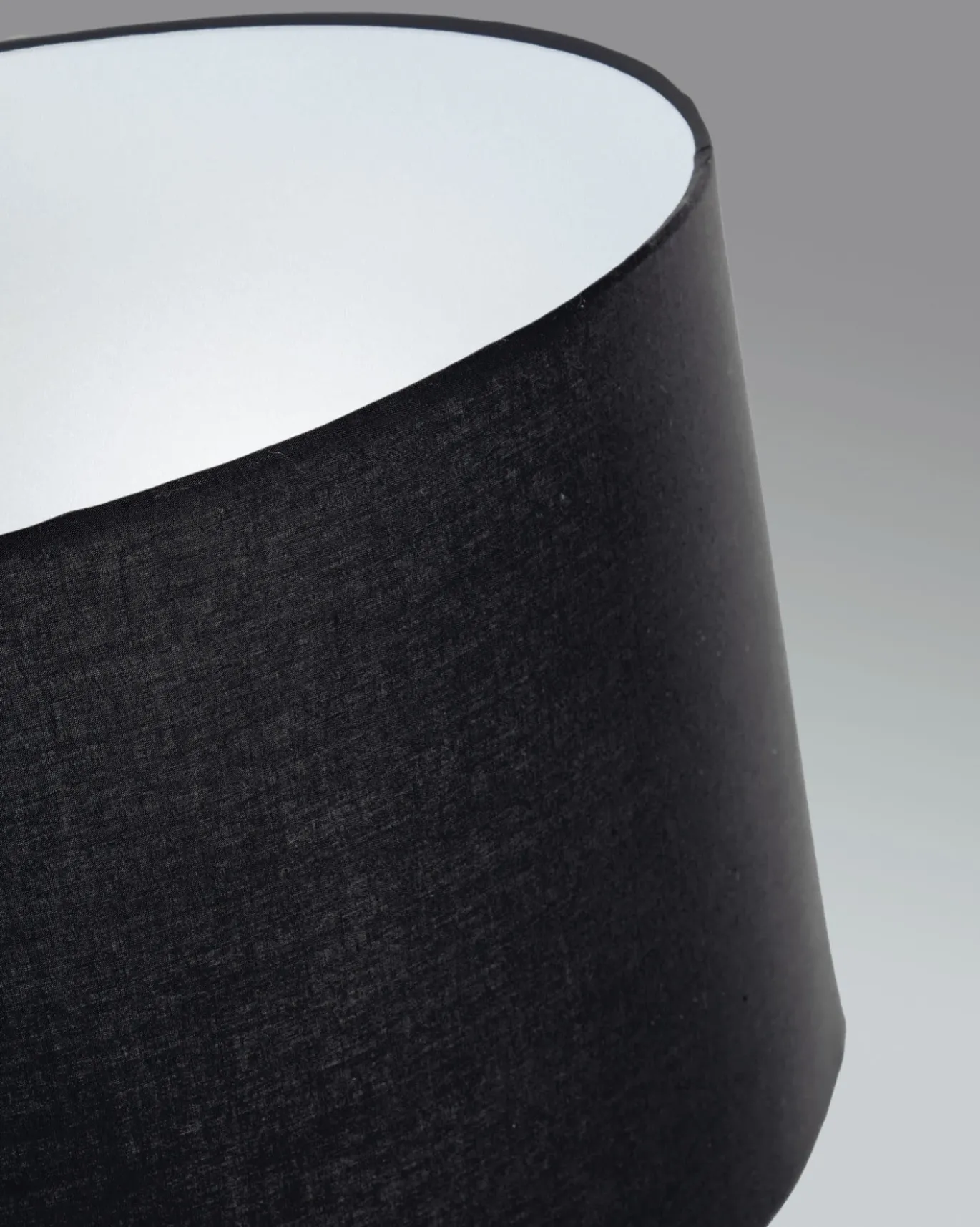 Kave Home Vloerlamp Ikia Metaal Zwart